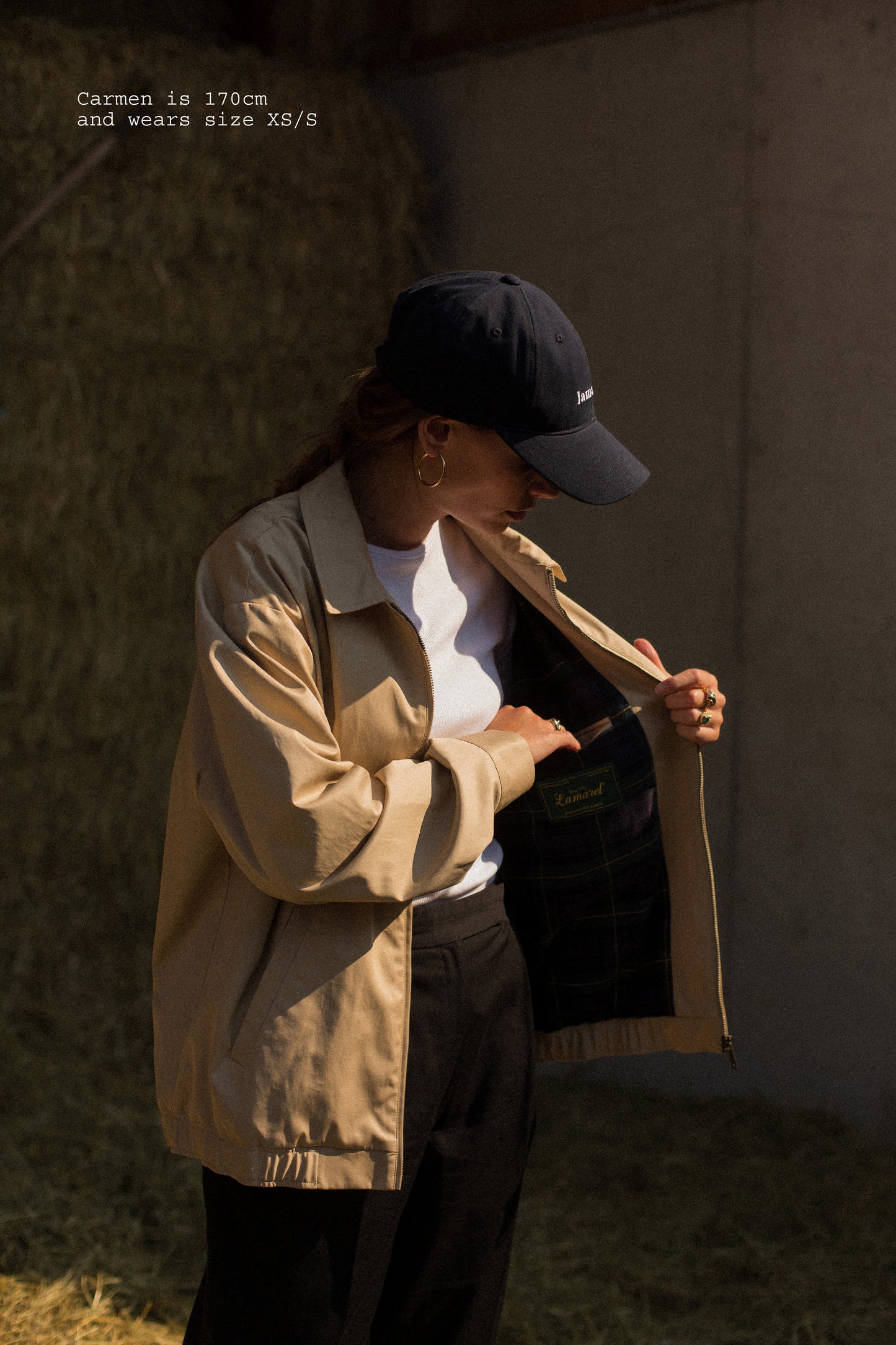 BOMBER JACKET