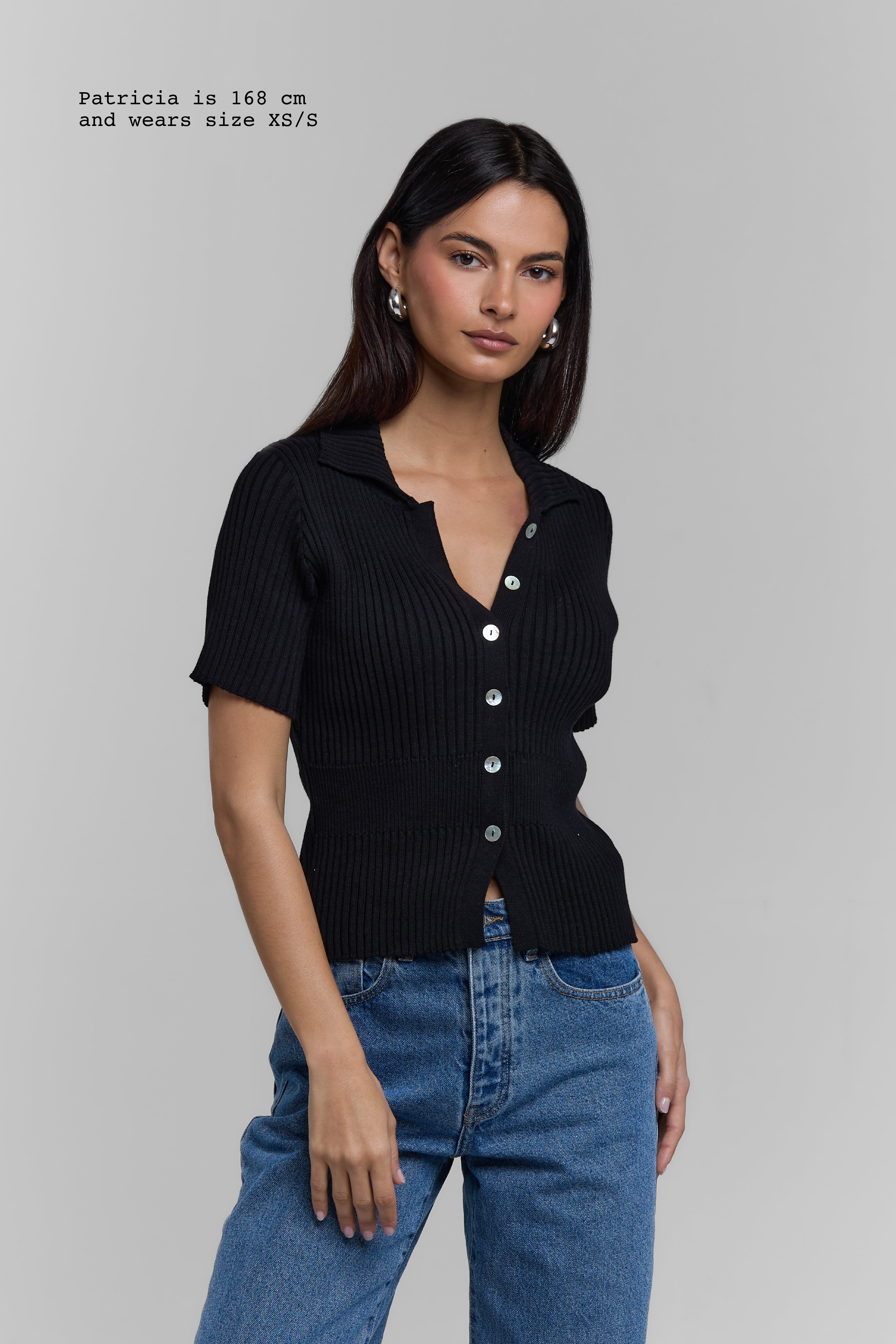KNIT BUTTONED TOP