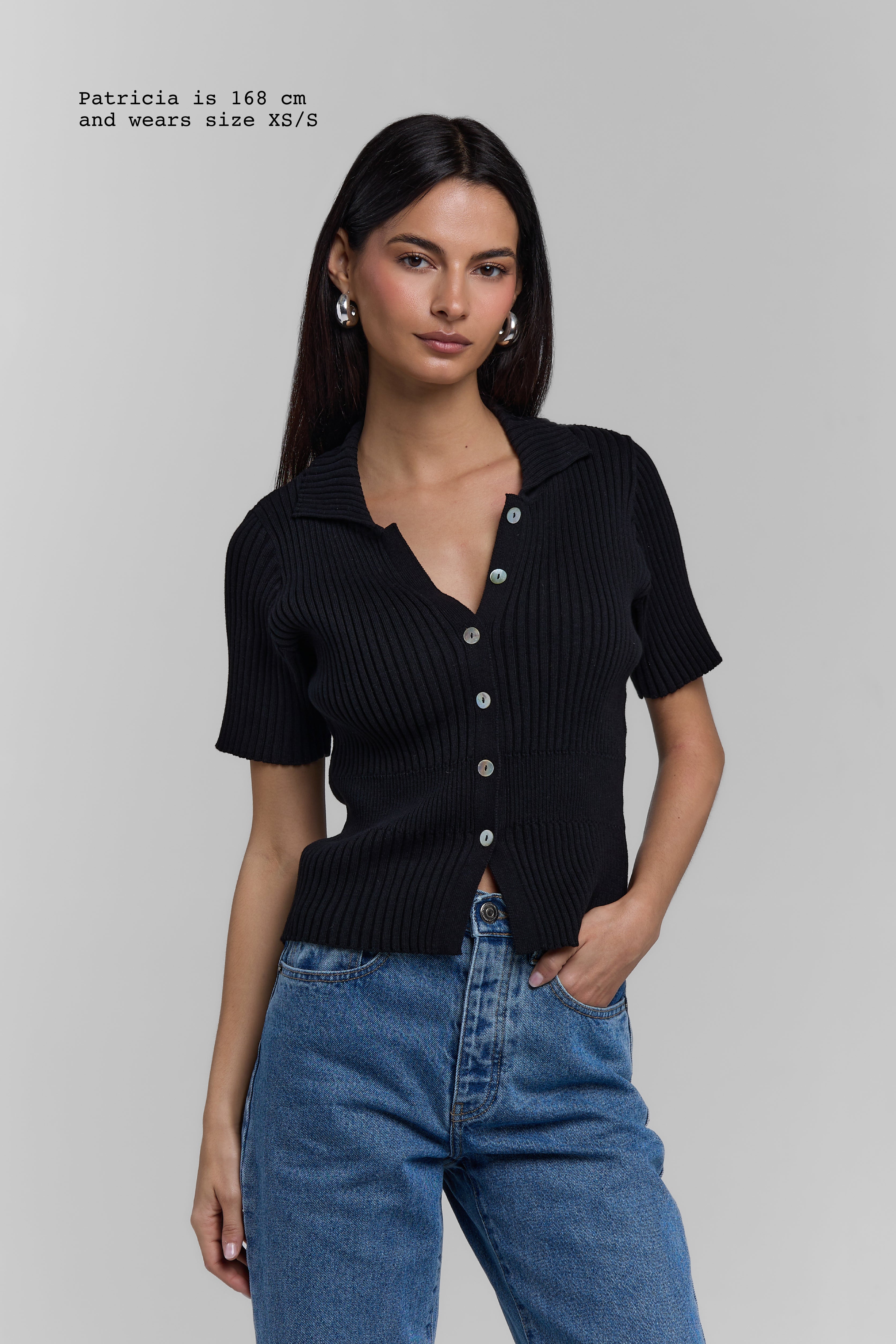KNIT BUTTONED TOP