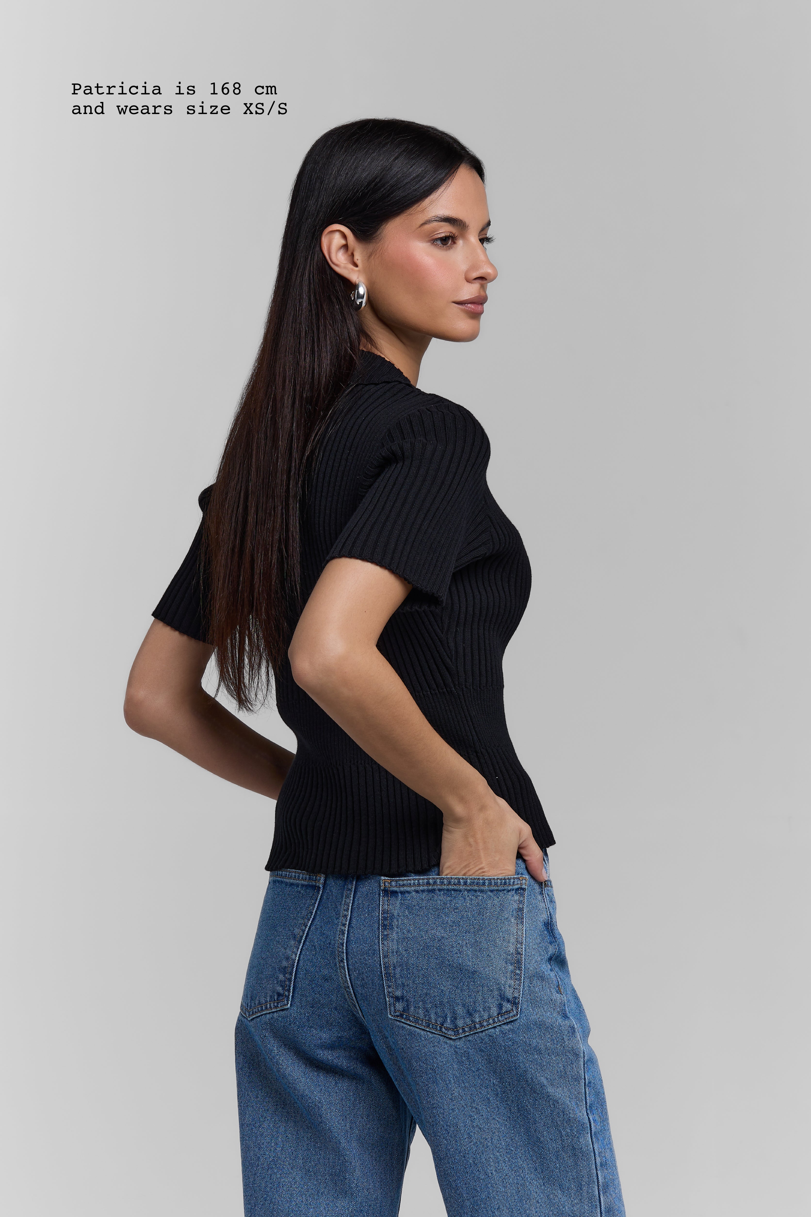 KNIT BUTTONED TOP