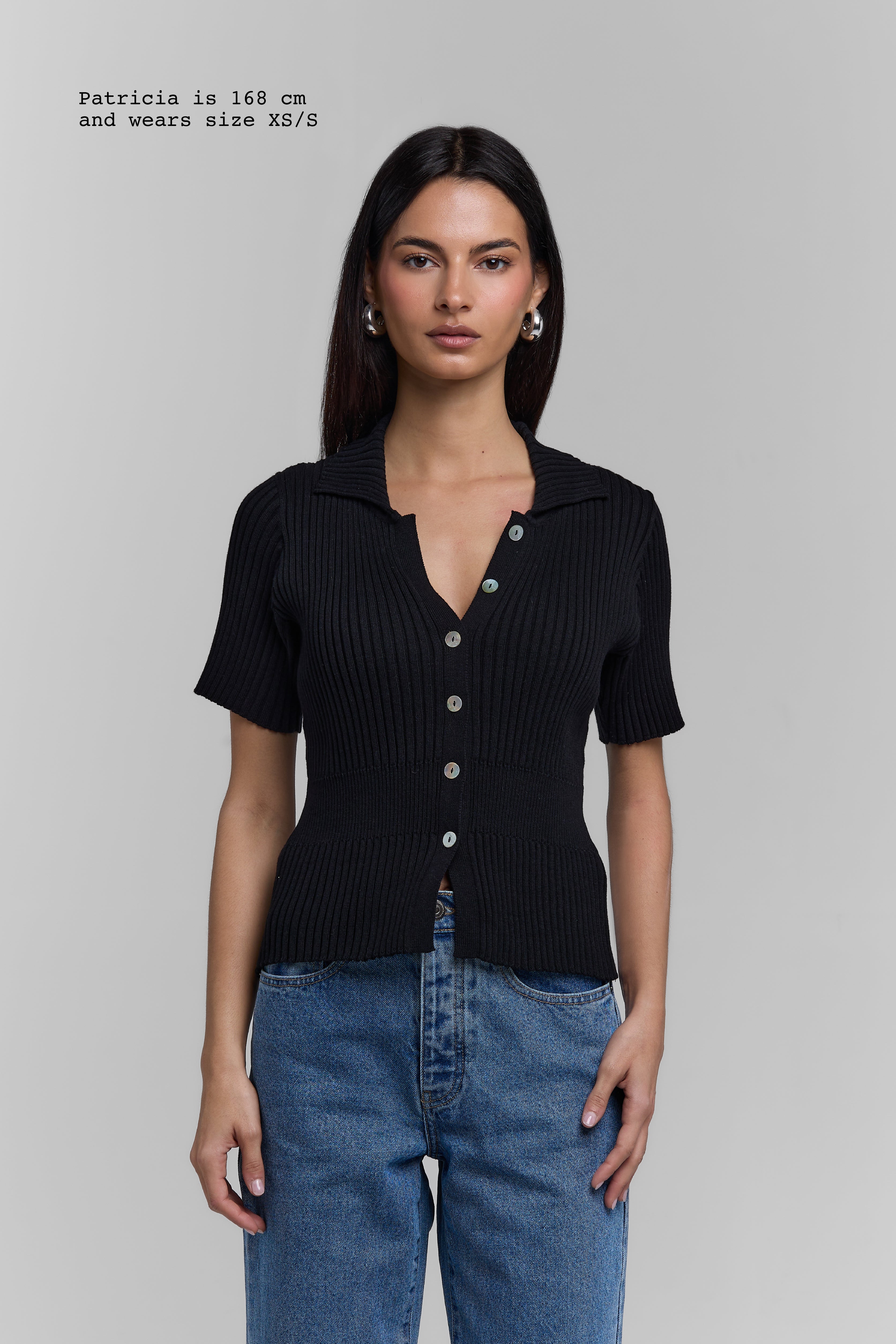 KNIT BUTTONED TOP