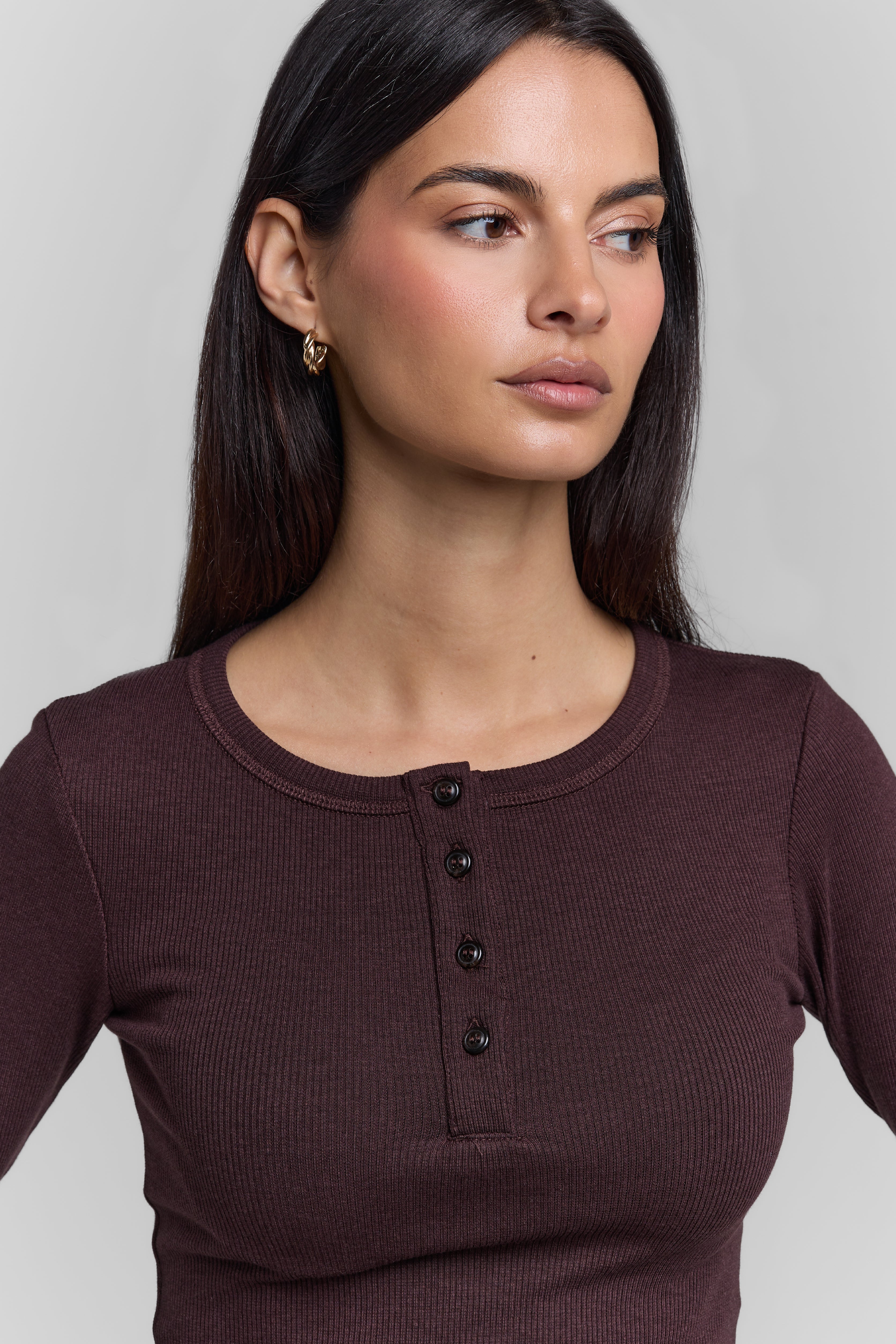RIBBED BUTTONED LONG SLEEVE TOP