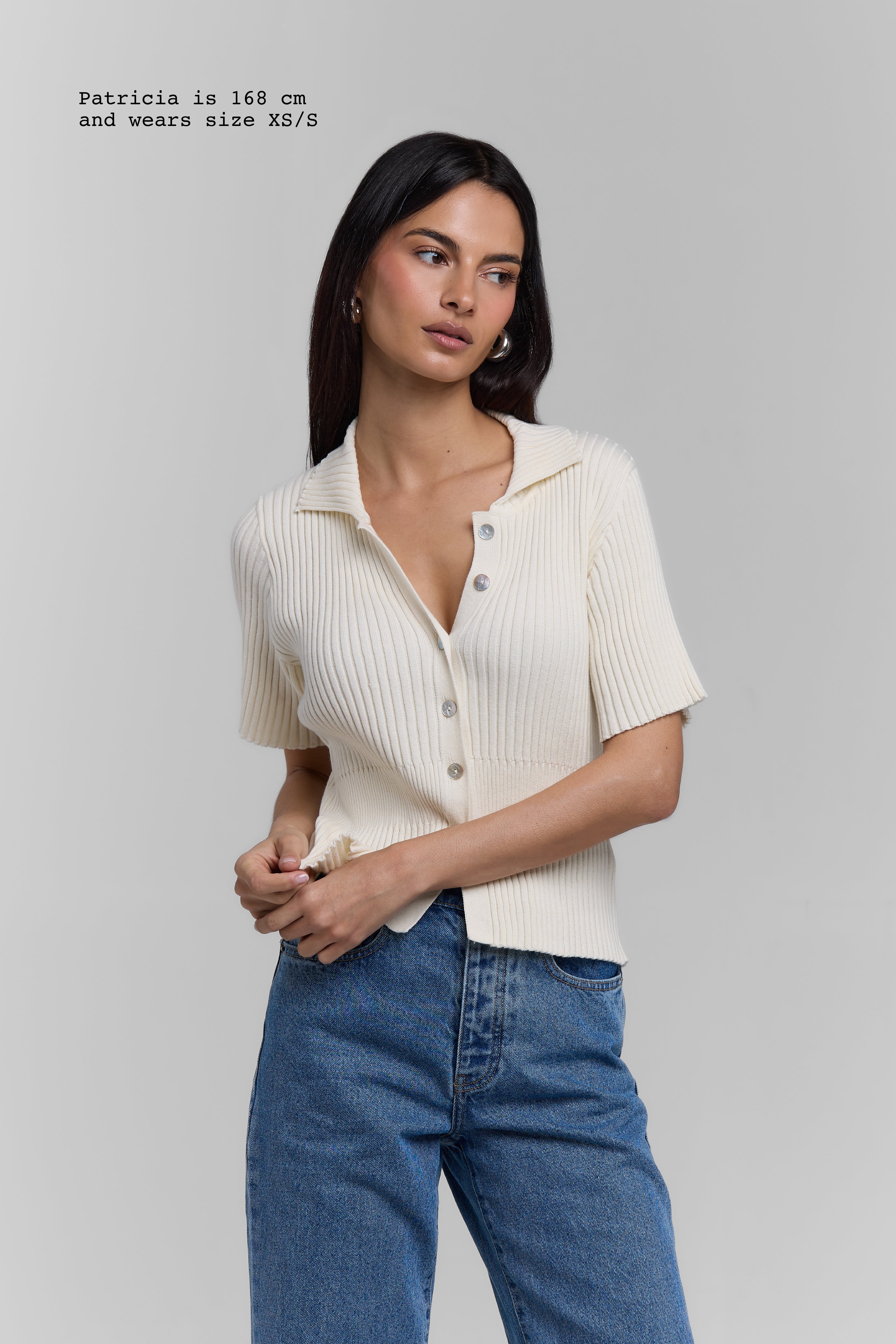 KNIT BUTTONED TOP