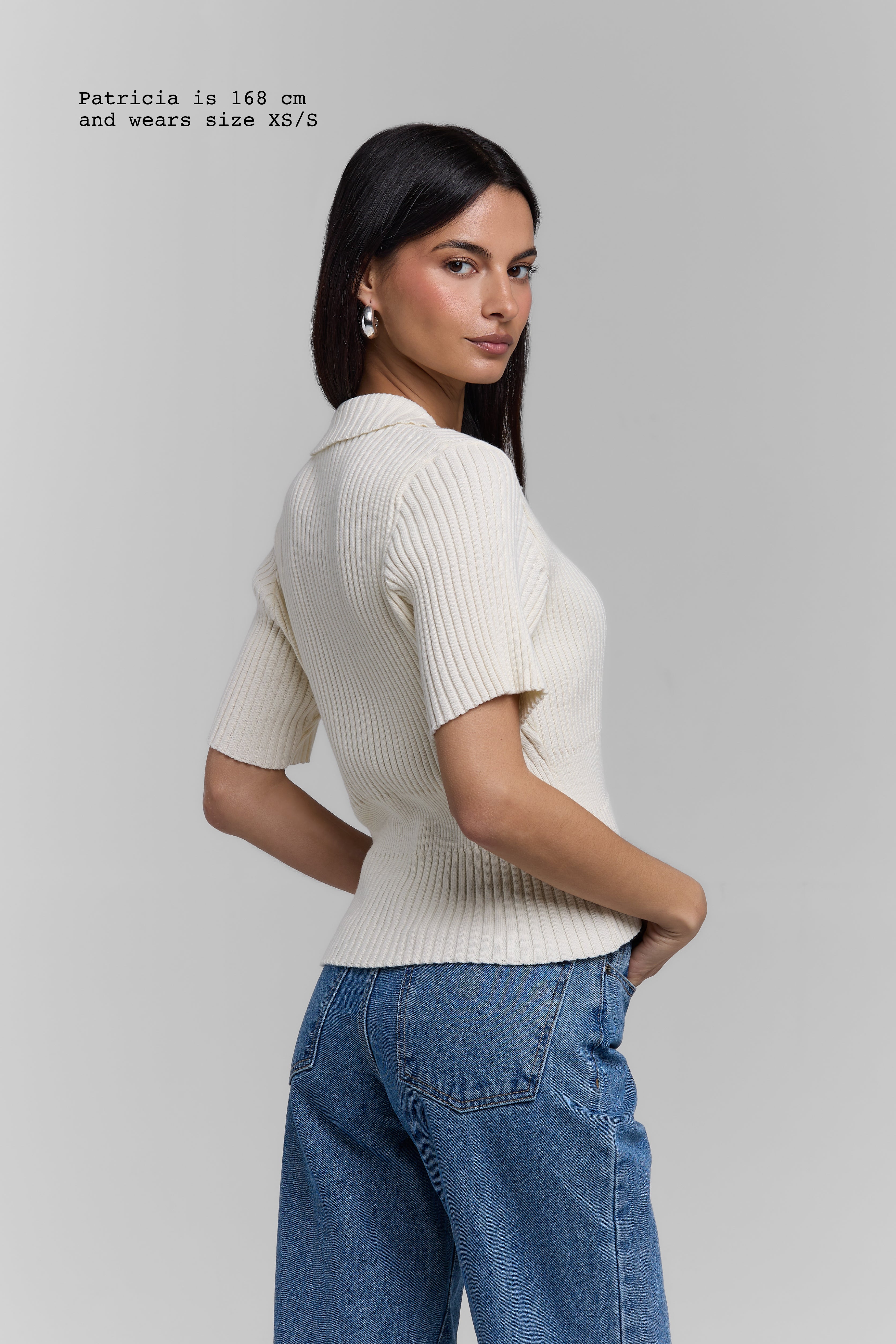 KNIT BUTTONED TOP