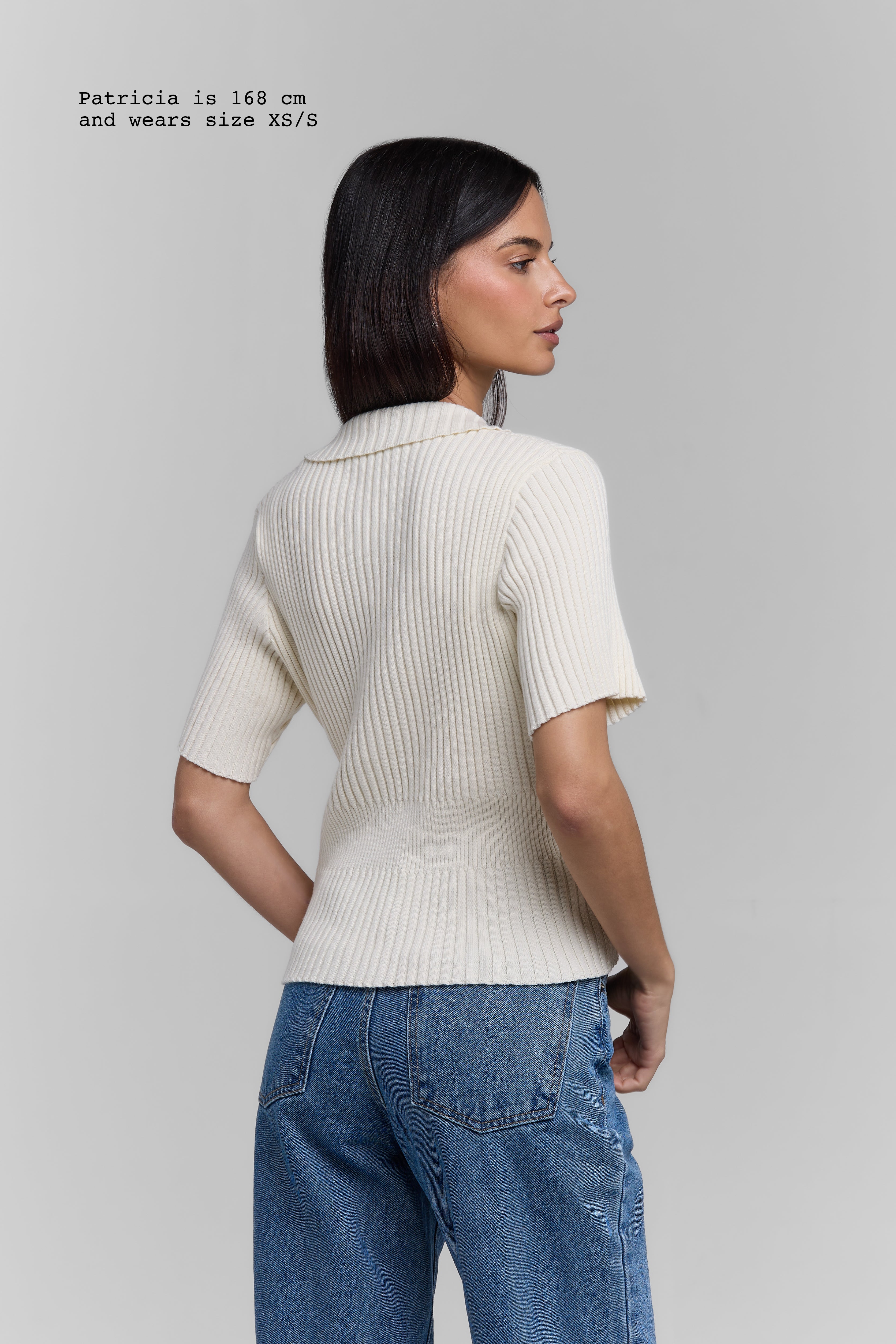KNIT BUTTONED TOP