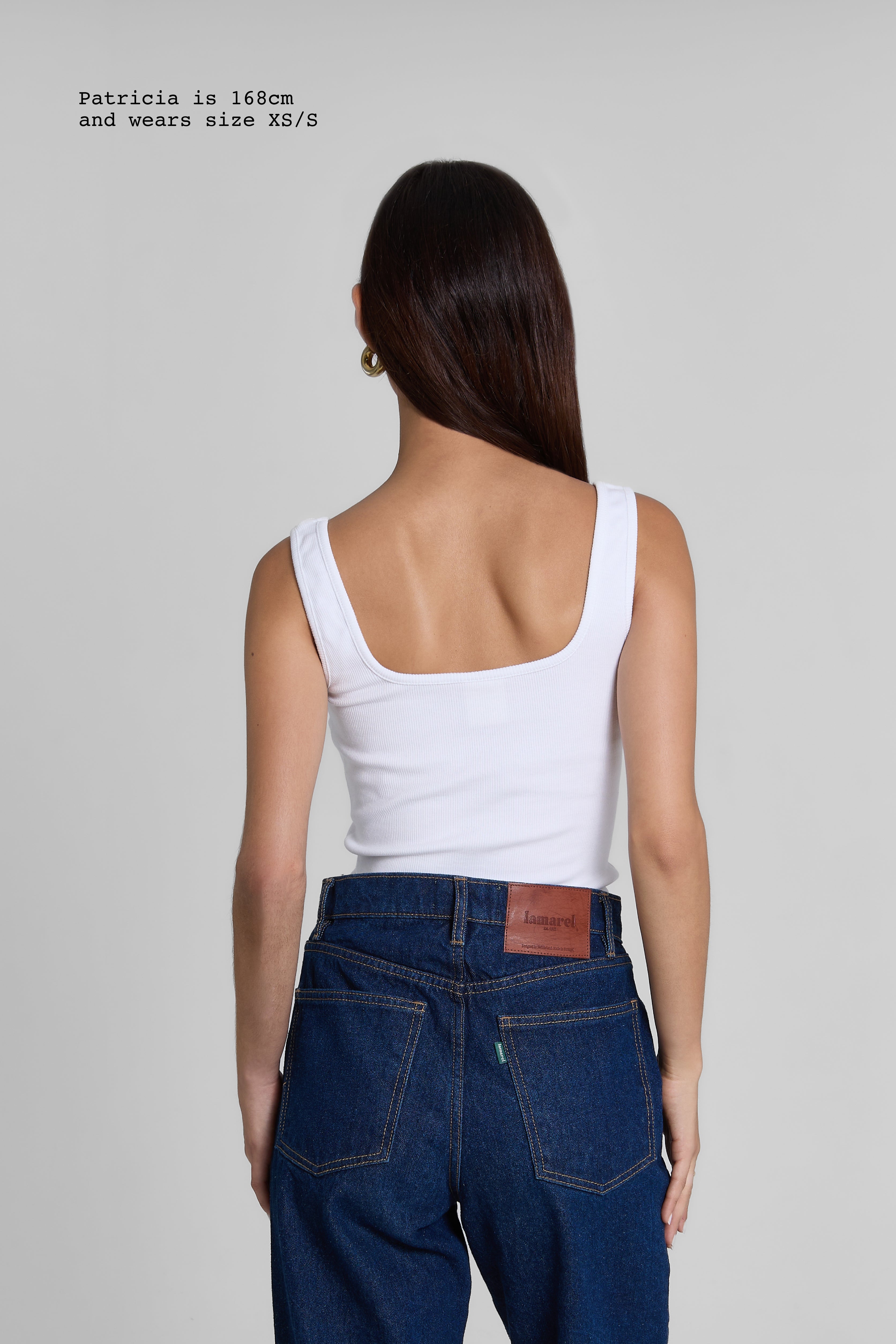 RIBBED SQUARED TOP