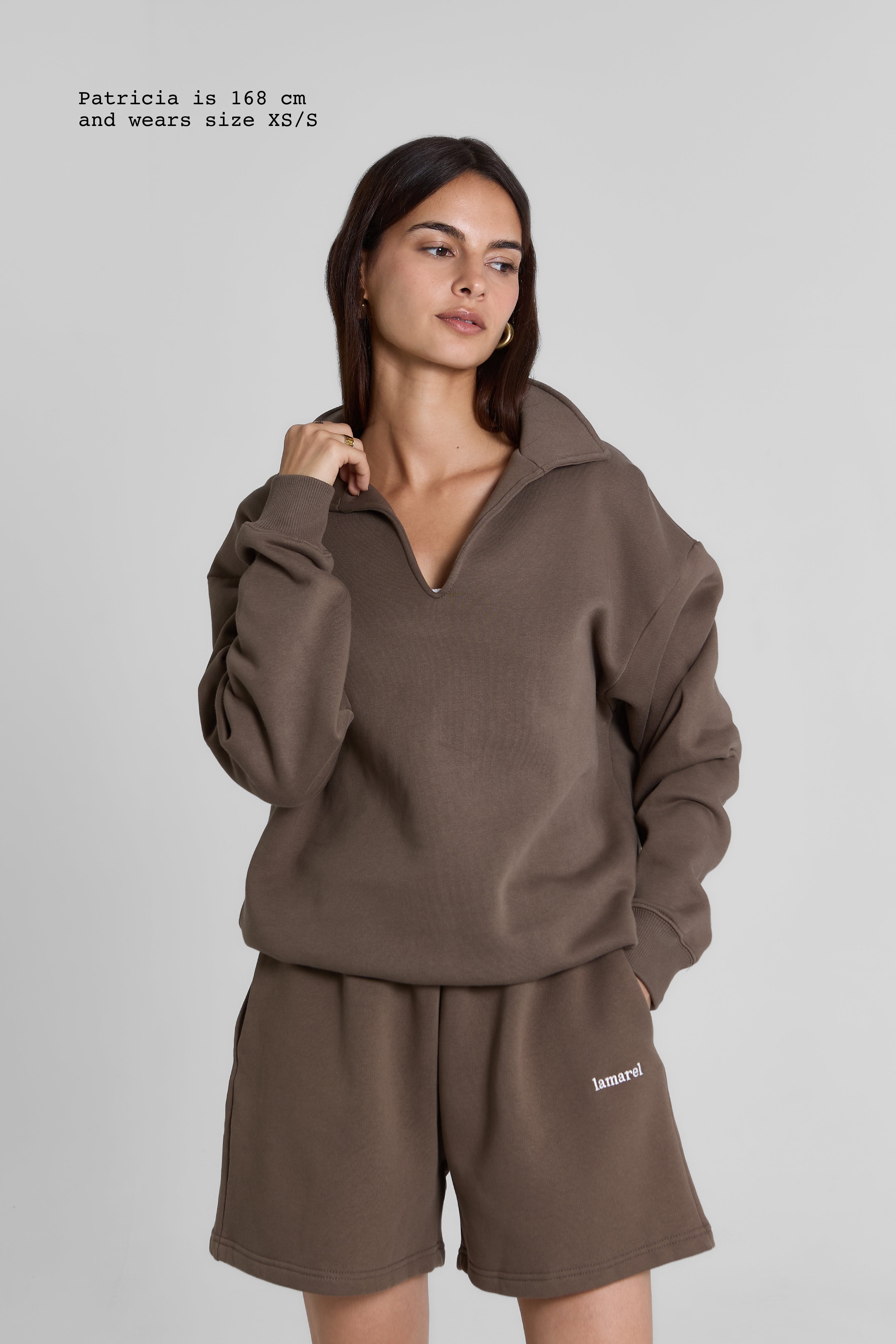 V-NECK SWEATER