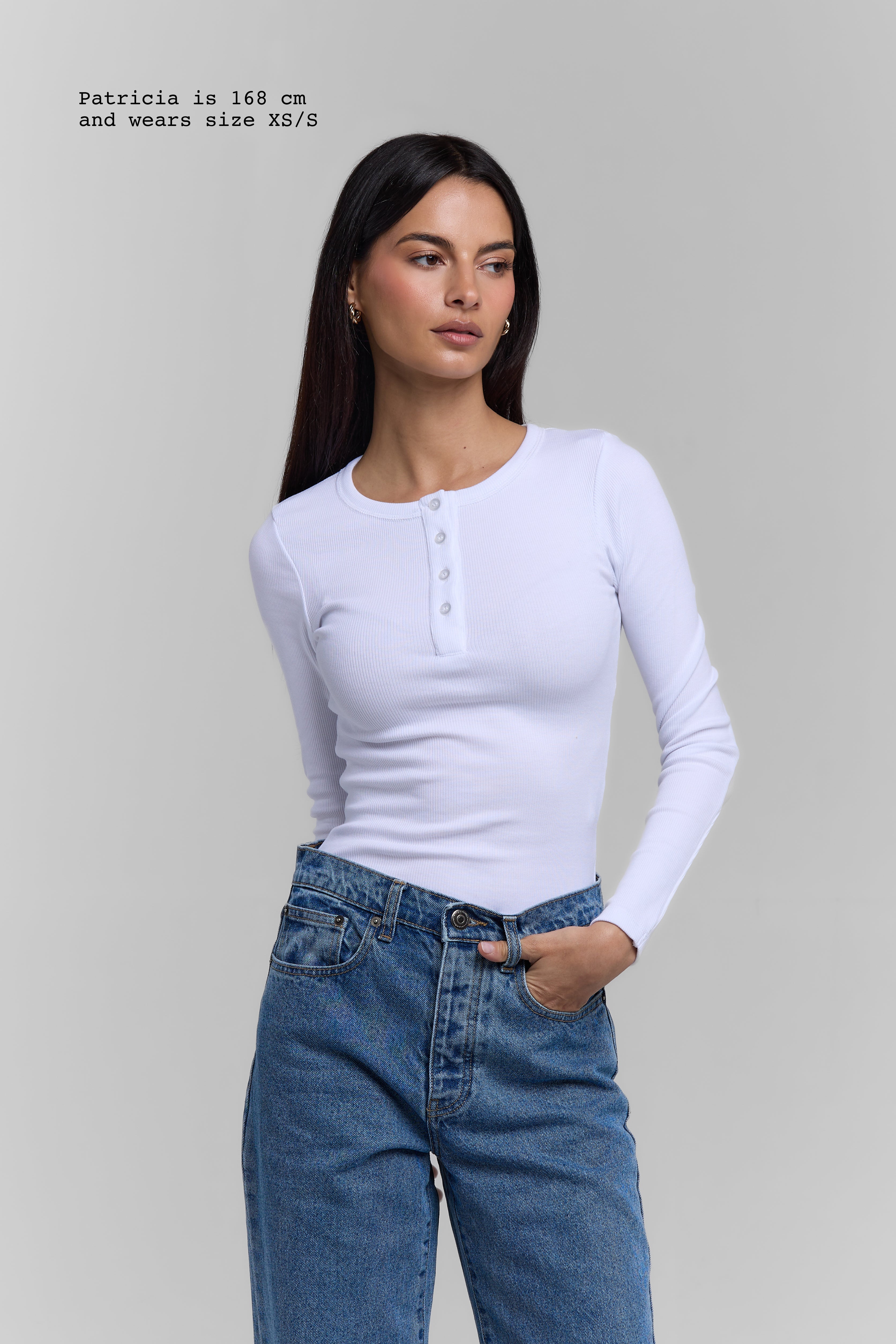 RIBBED BUTTONED LONG SLEEVE TOP