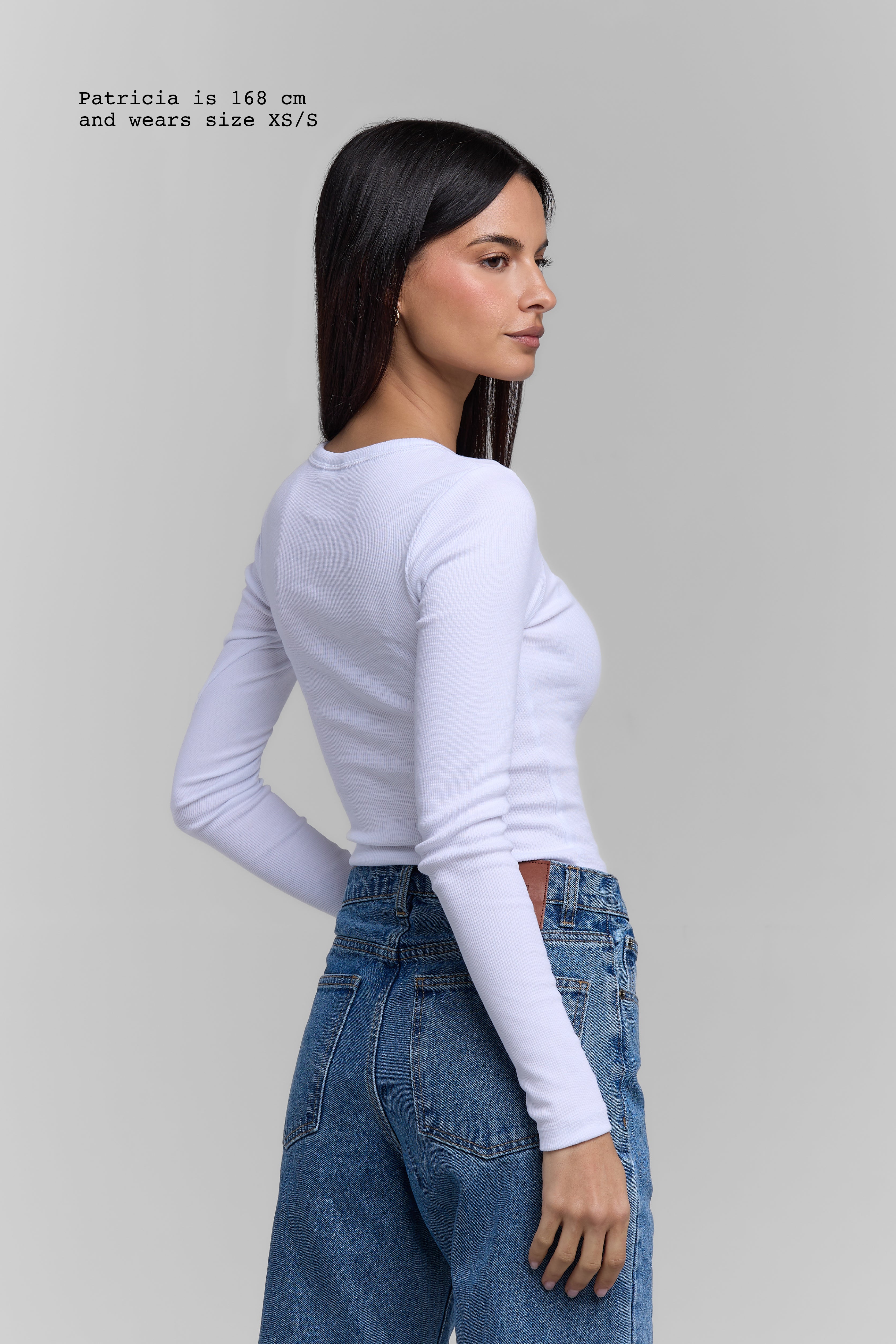 RIBBED BUTTONED LONG SLEEVE TOP