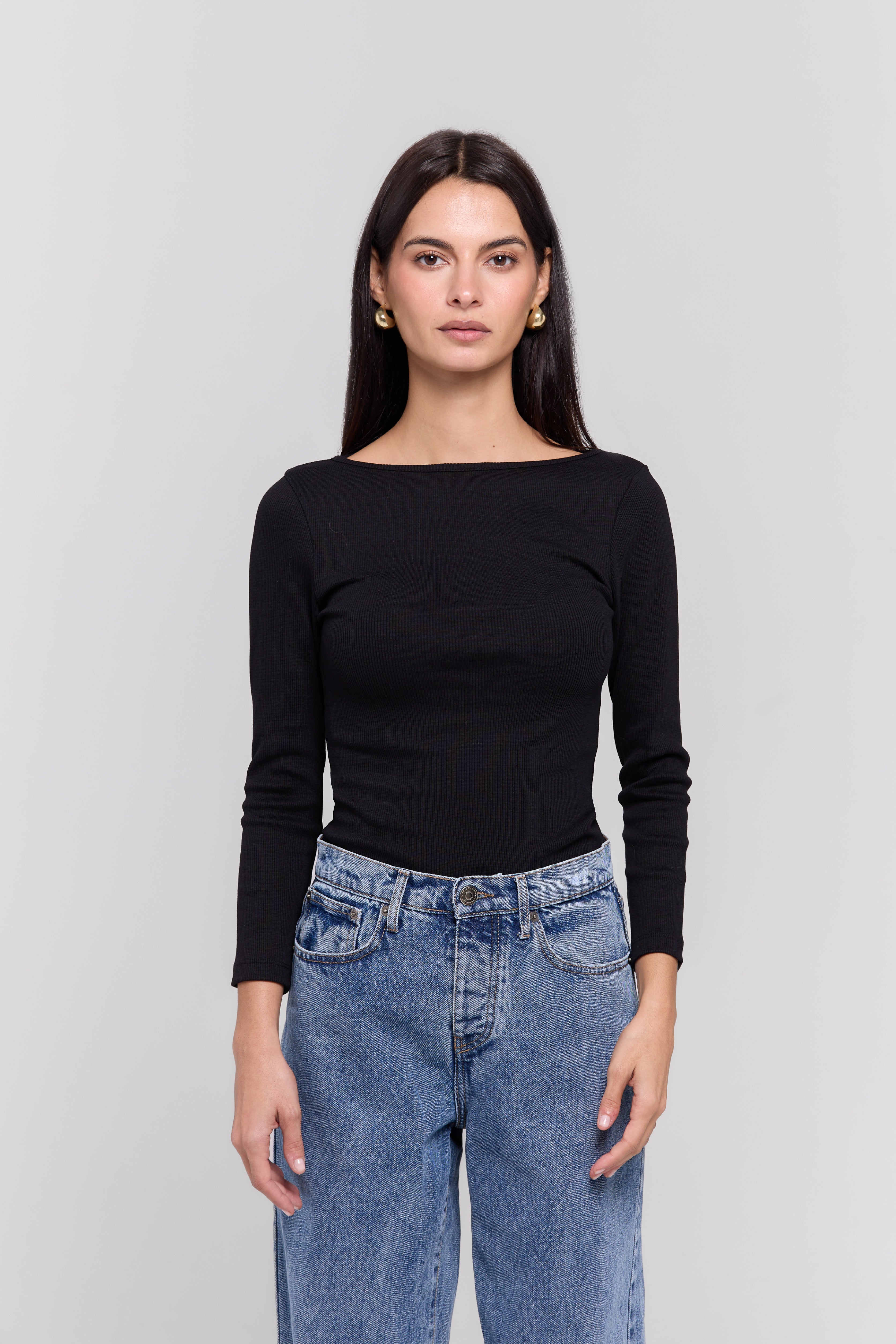 RIBBED BOATNECK LONG SLEEVE TOP