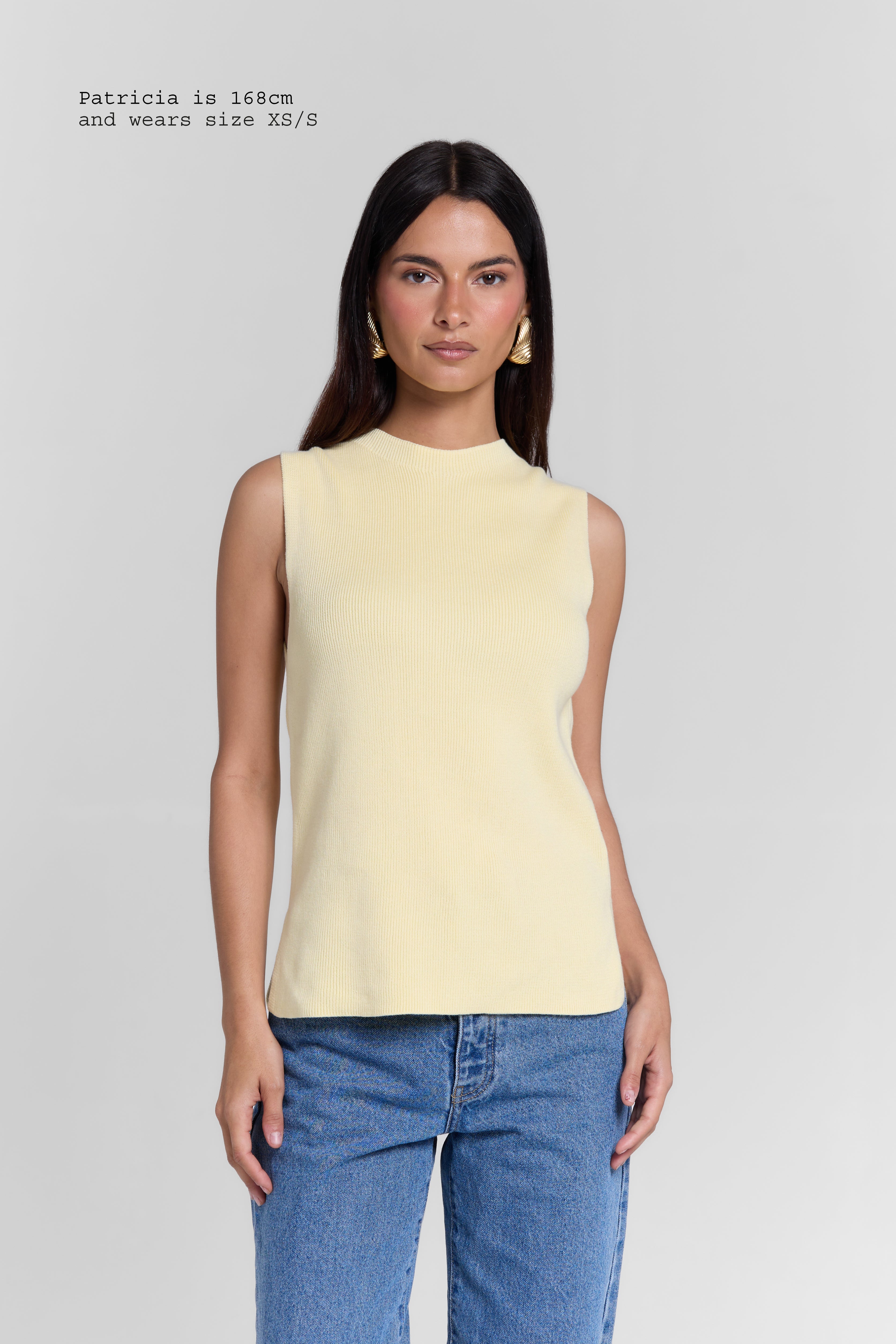 KNIT TOP