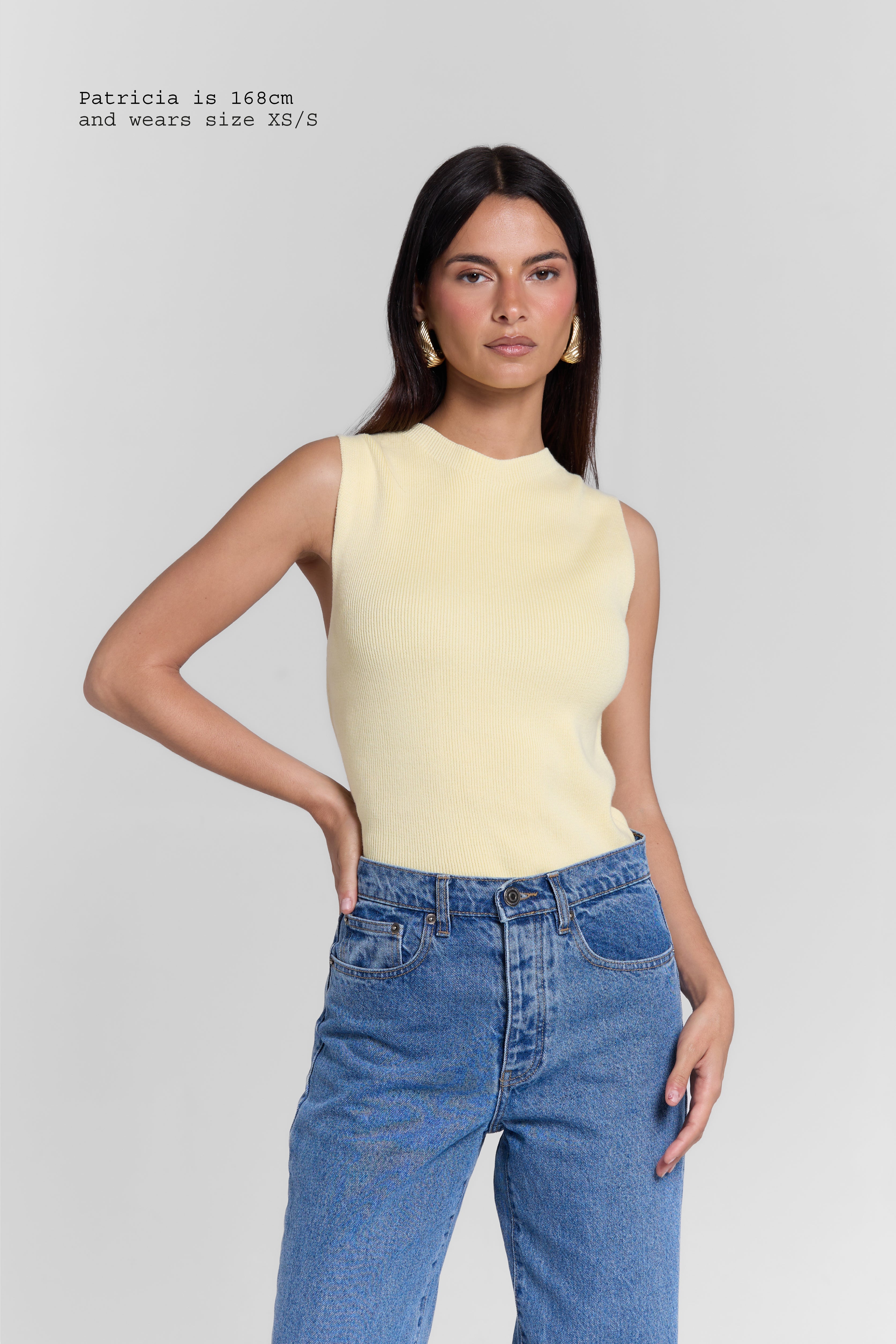 KNIT TOP