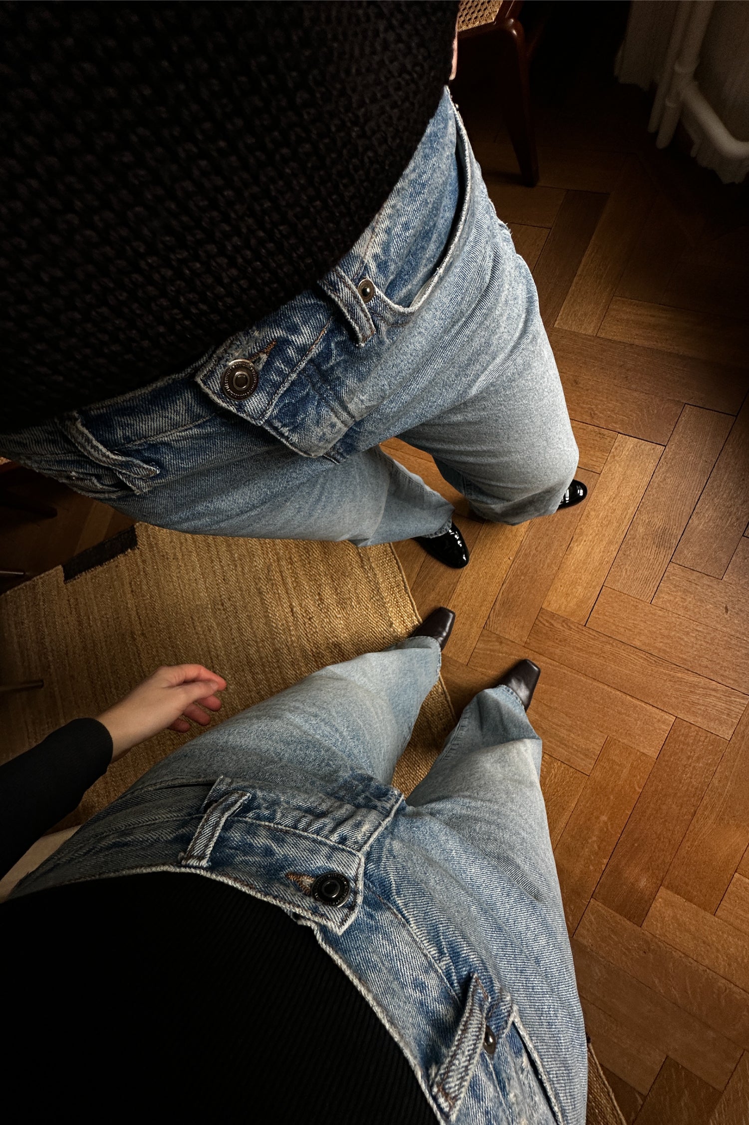 STRAIGHT JEANS