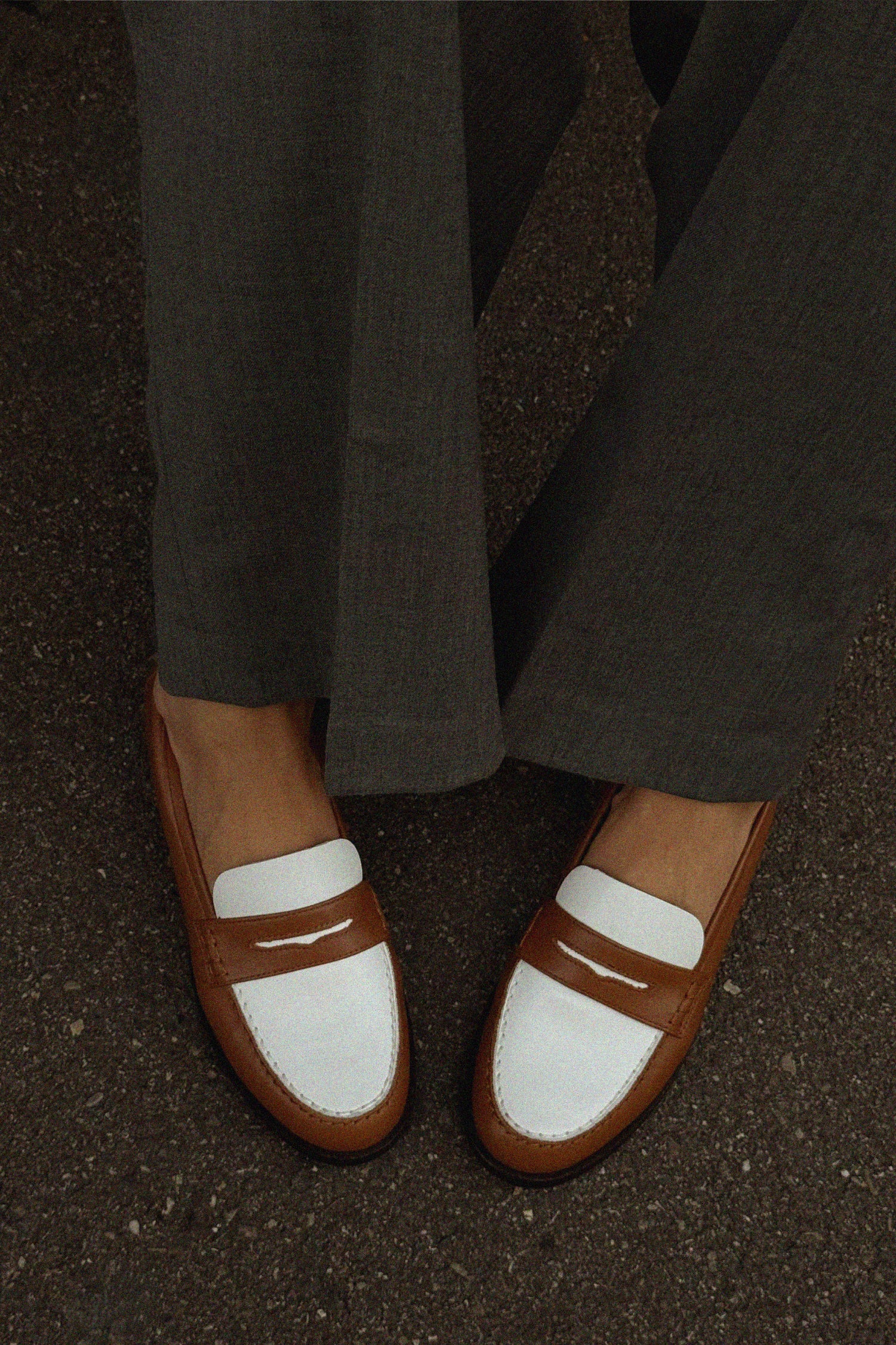 BI-COLOR LOAFERS