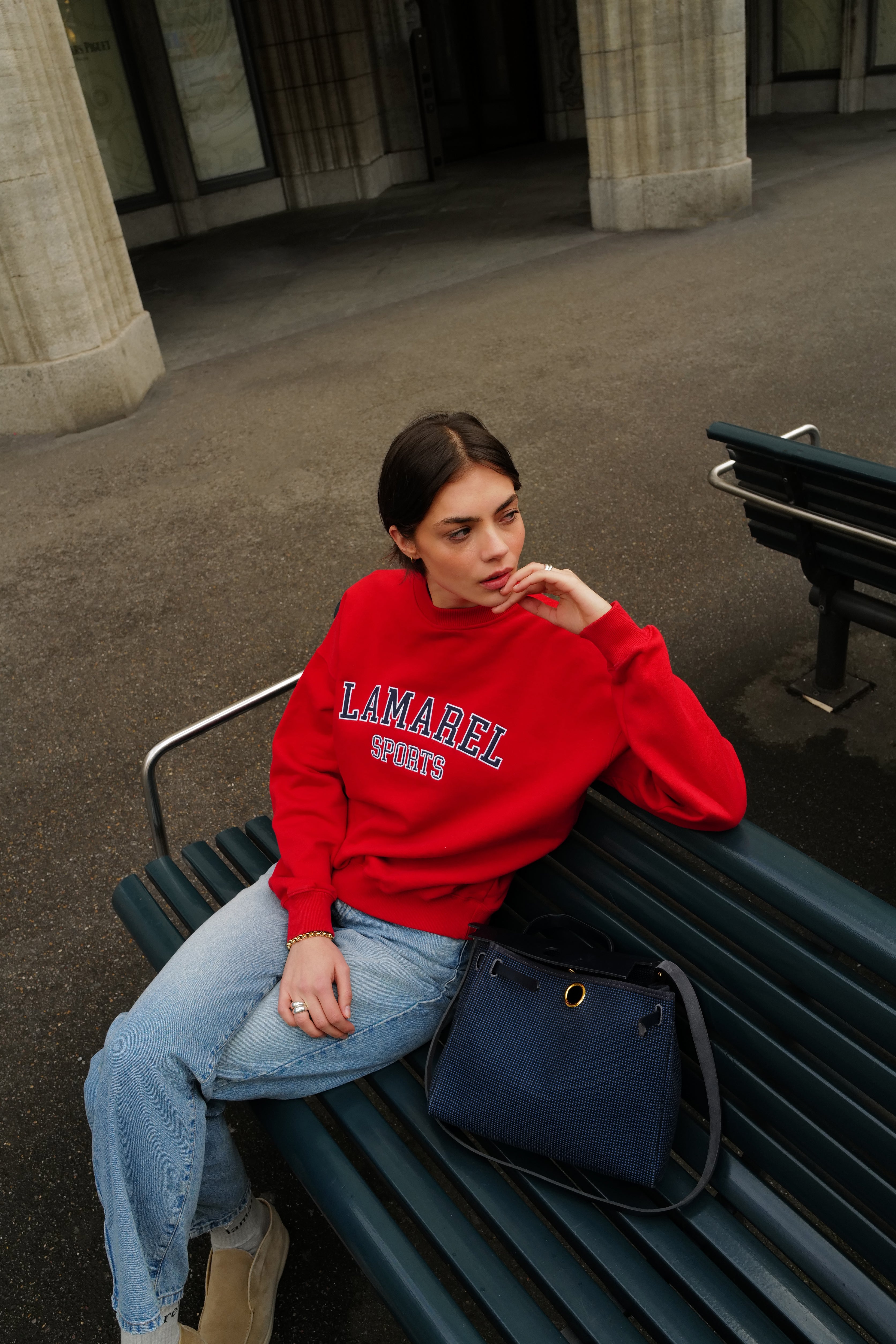 LAMAREL SPORTS OVERSIZED SWEATER