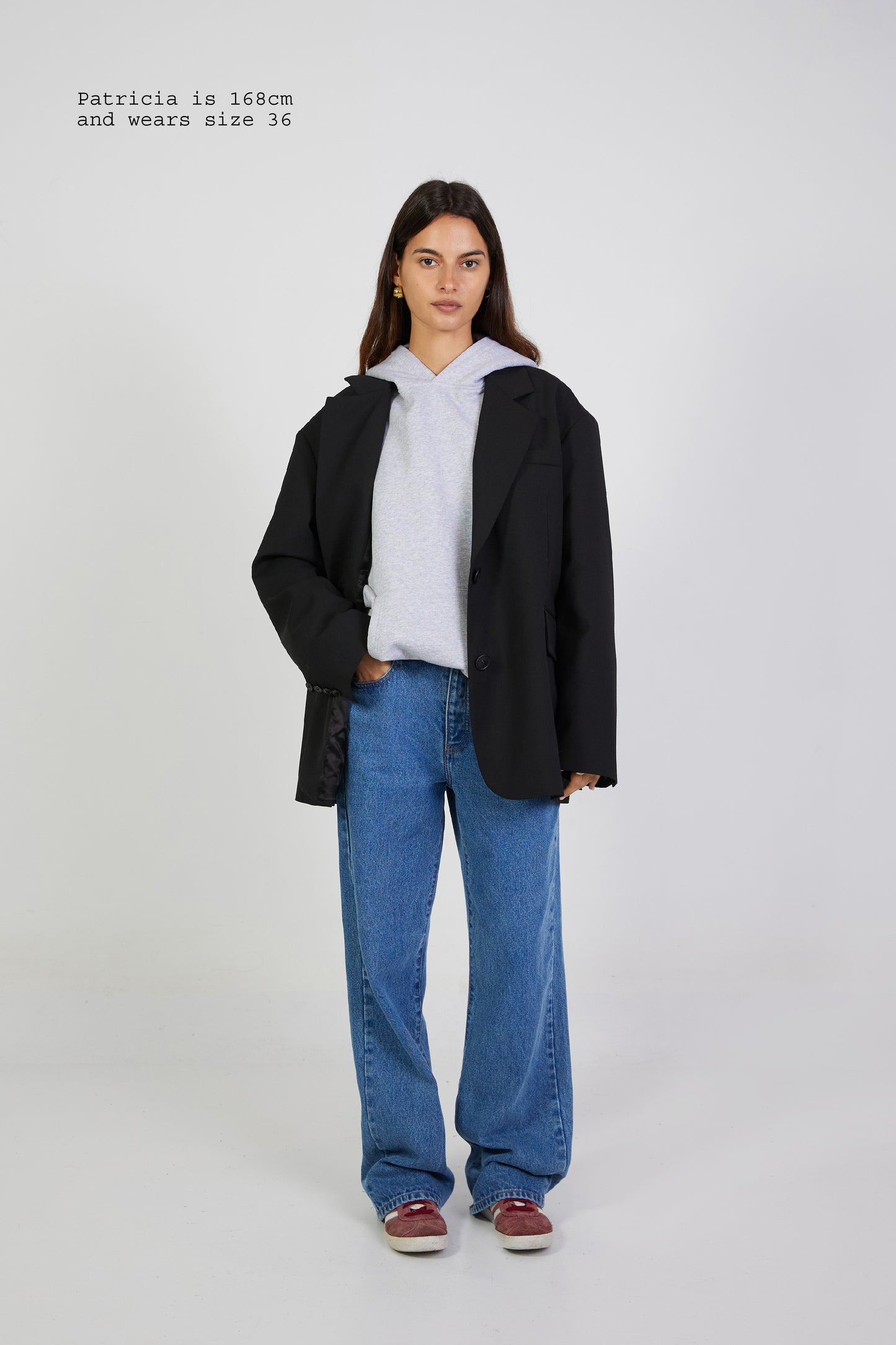 STRAIGHT JEANS