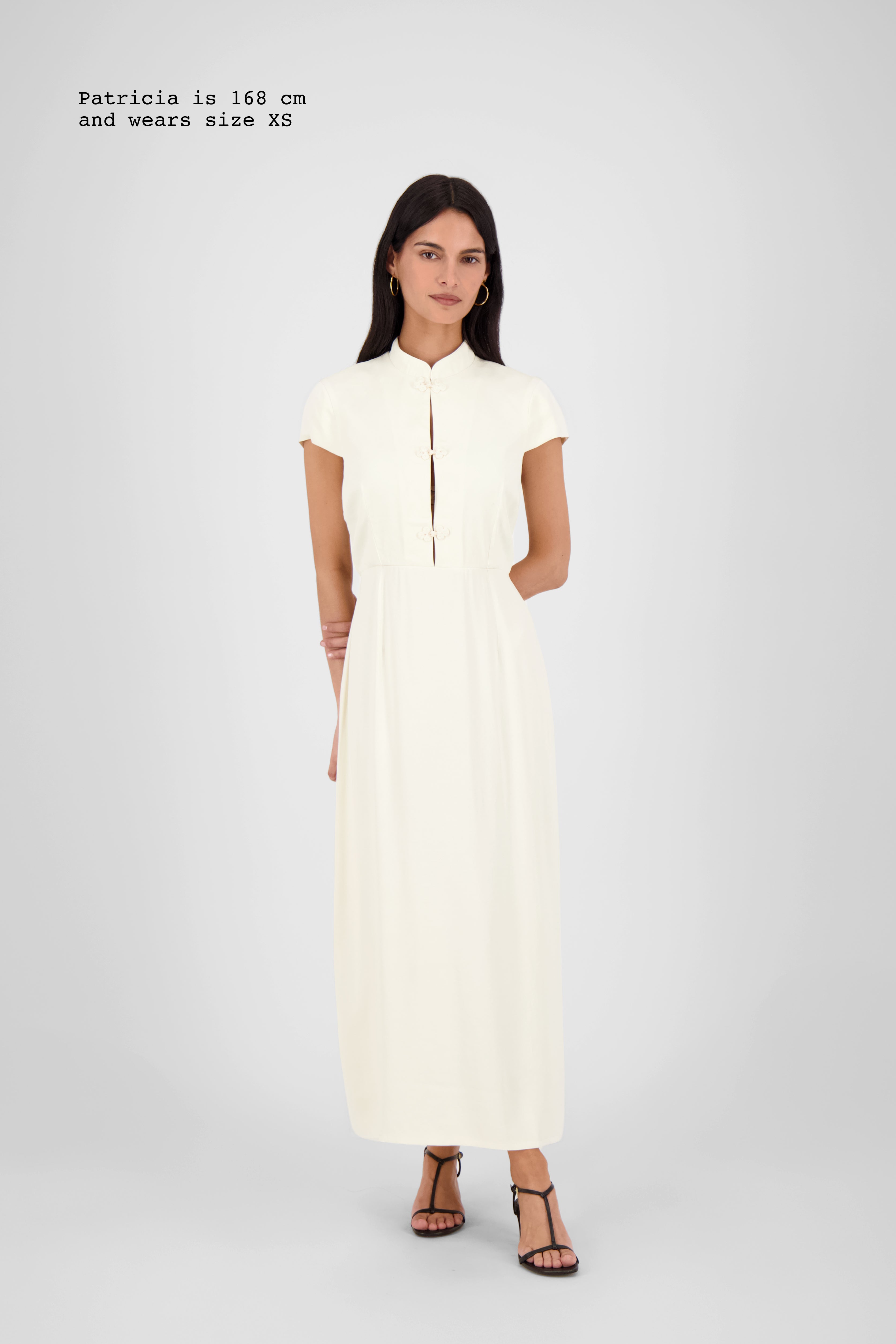 VISCOSE DRESS WITH FASTENINGS