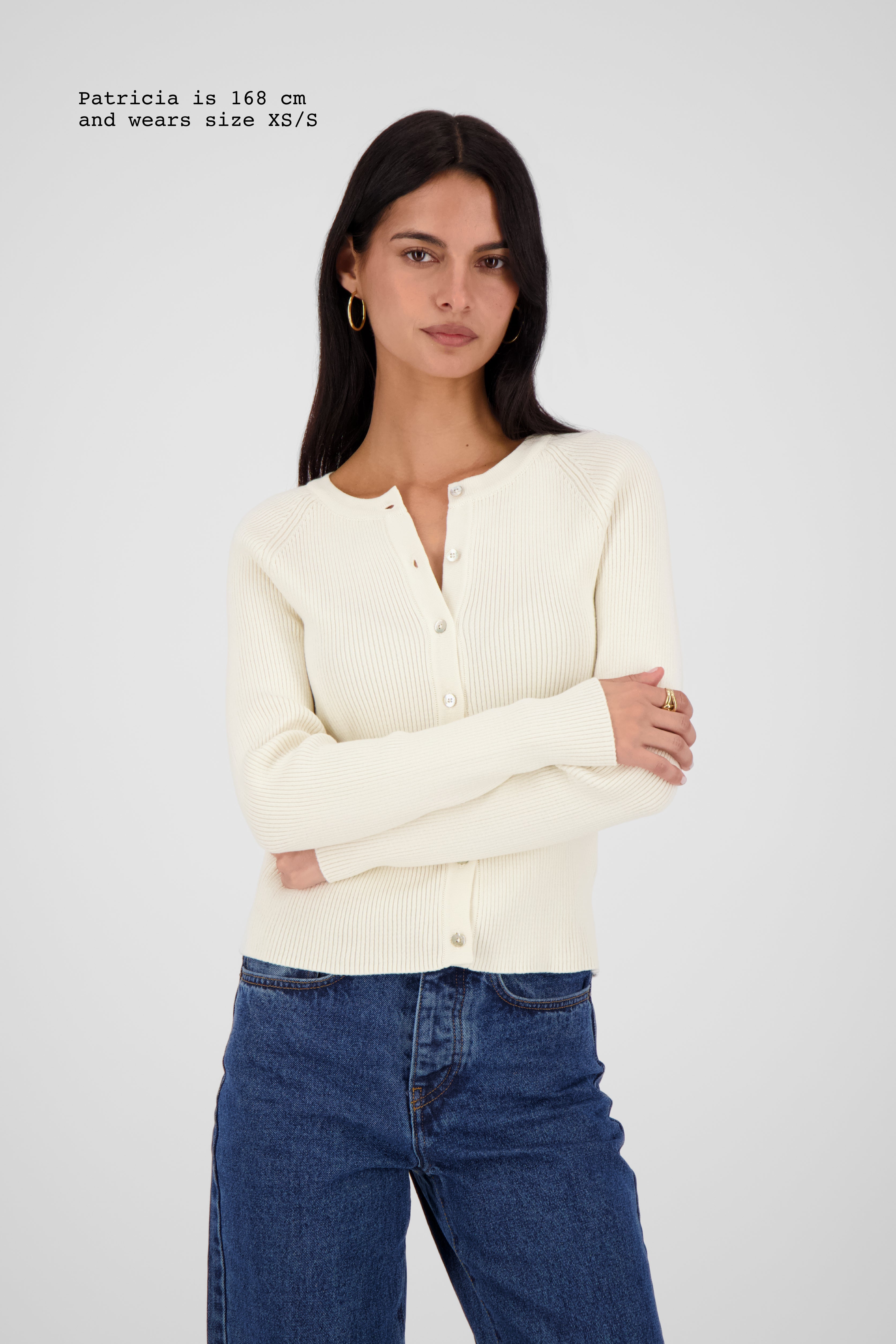 KNIT RIBBED FITTED CARDIGAN