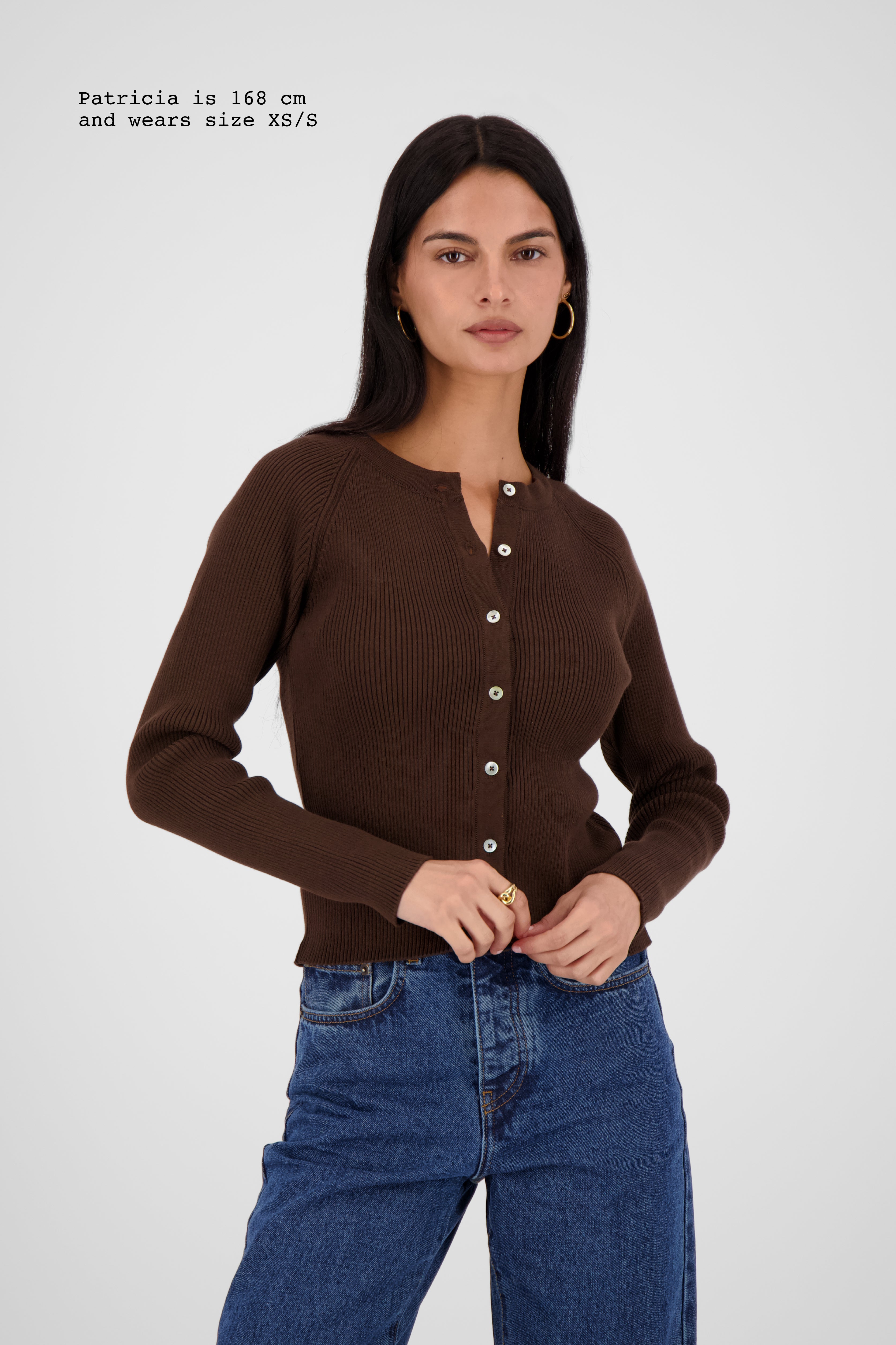 KNIT RIBBED FITTED CARDIGAN