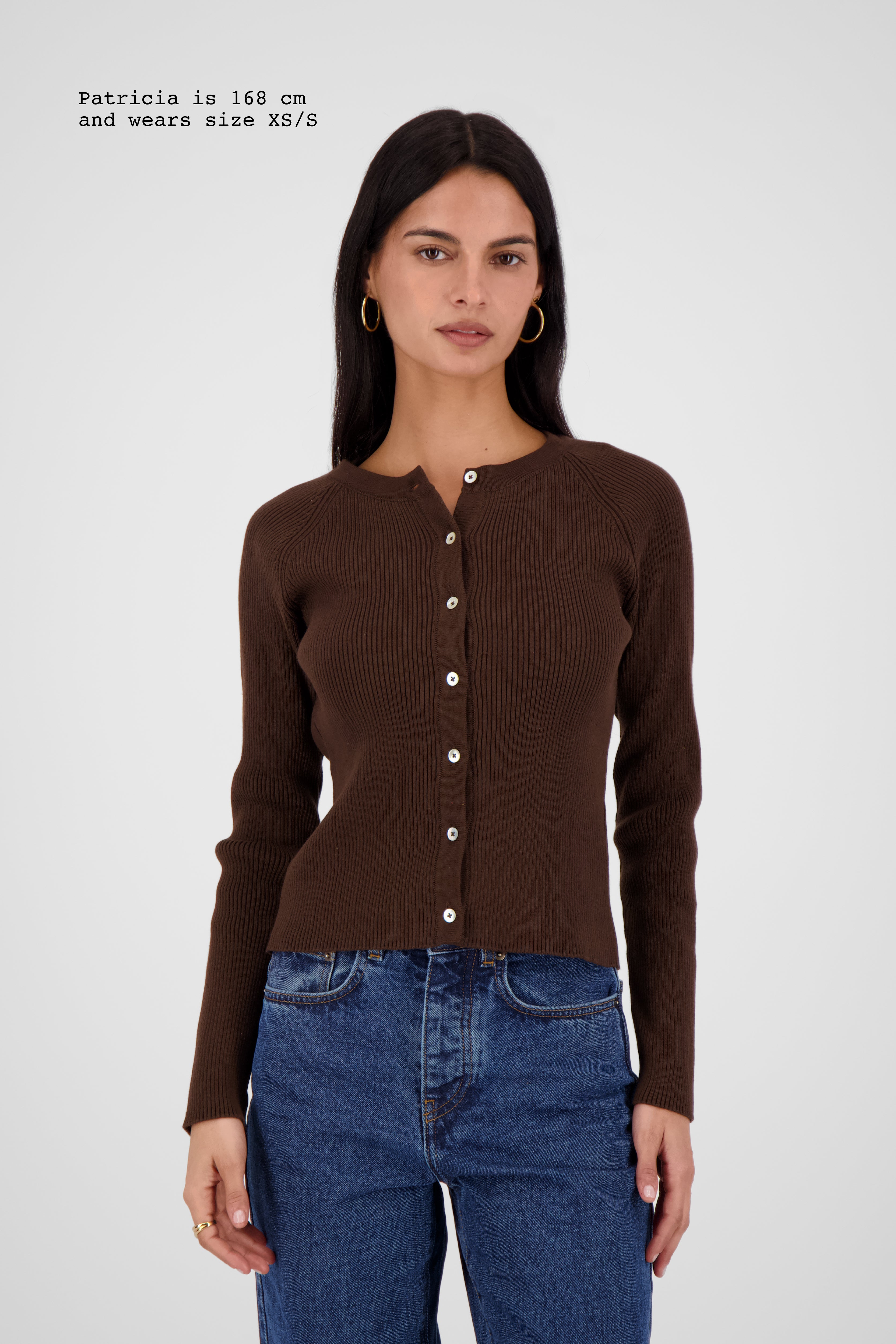 KNIT RIBBED FITTED CARDIGAN