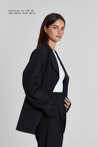 BOXY BLAZER