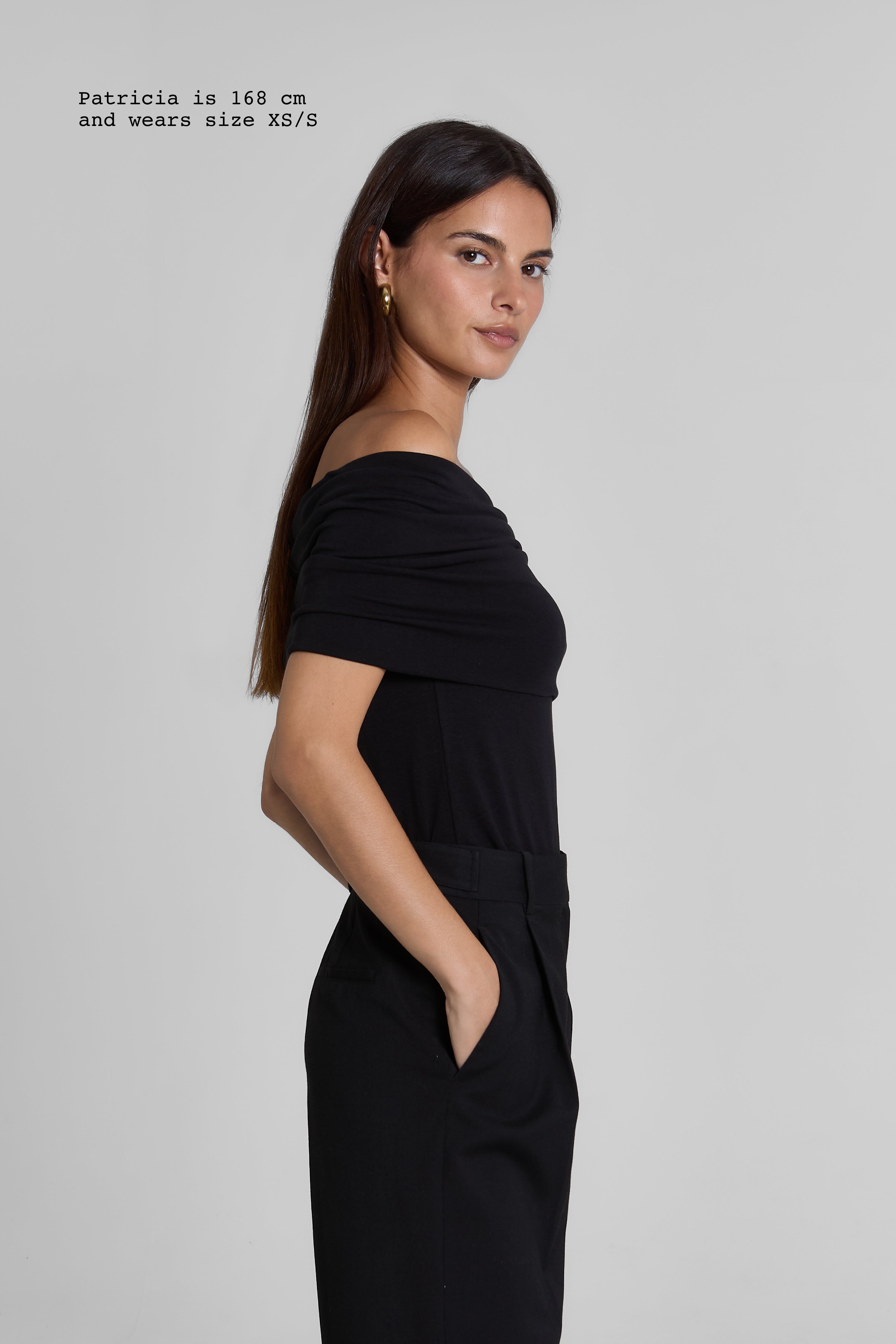 DRAPED TOP