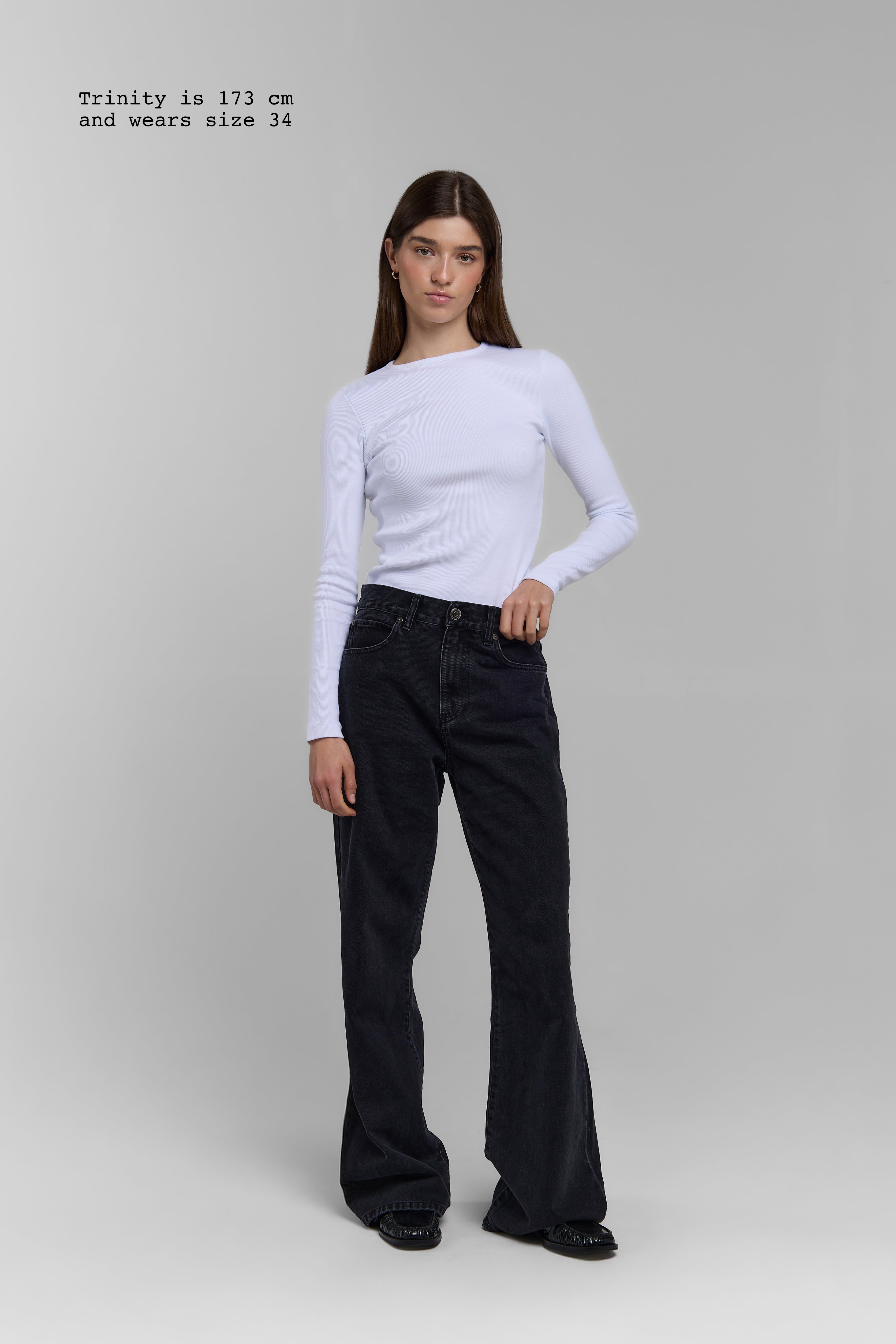 LOW WAIST JEANS