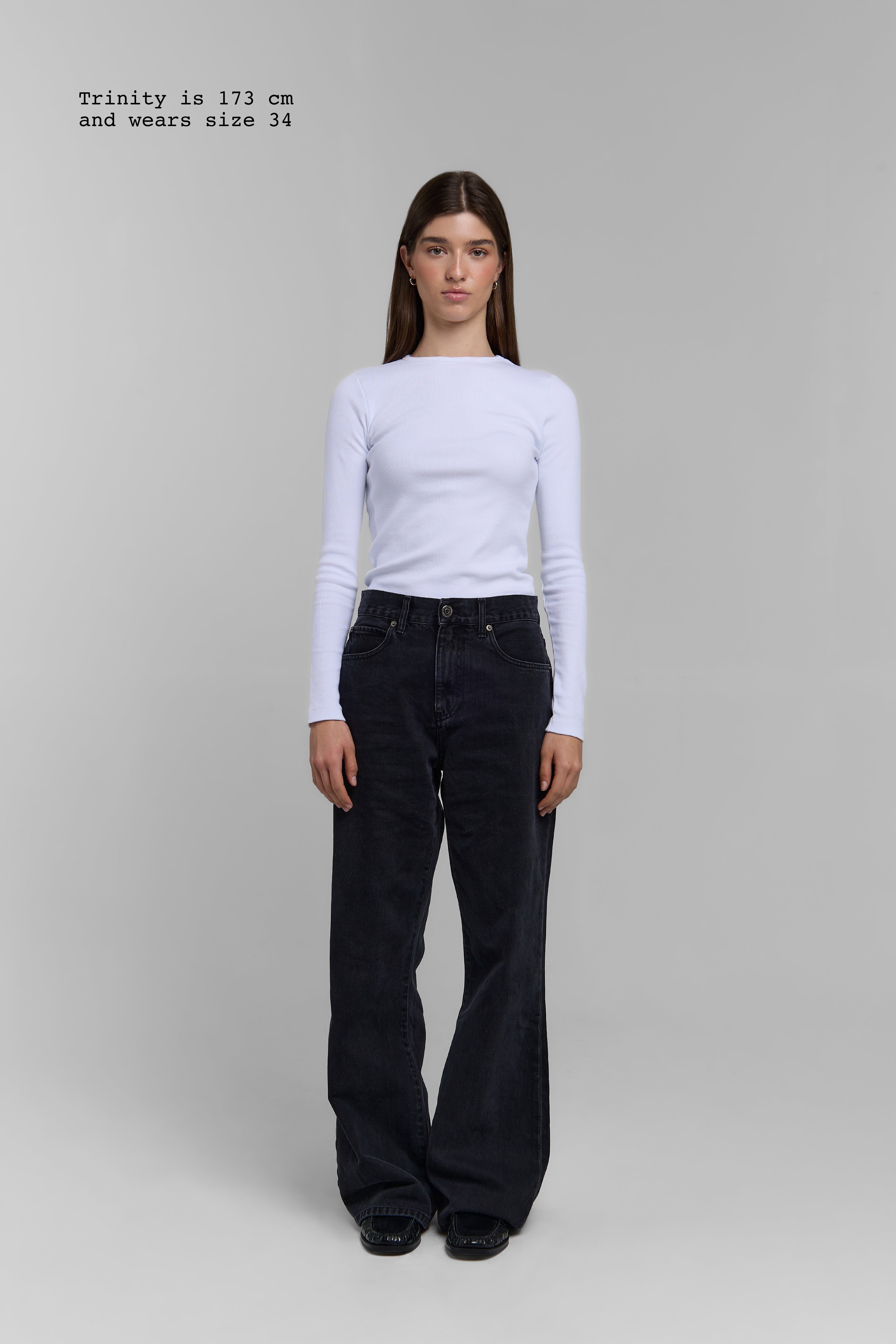 LOW WAIST JEANS
