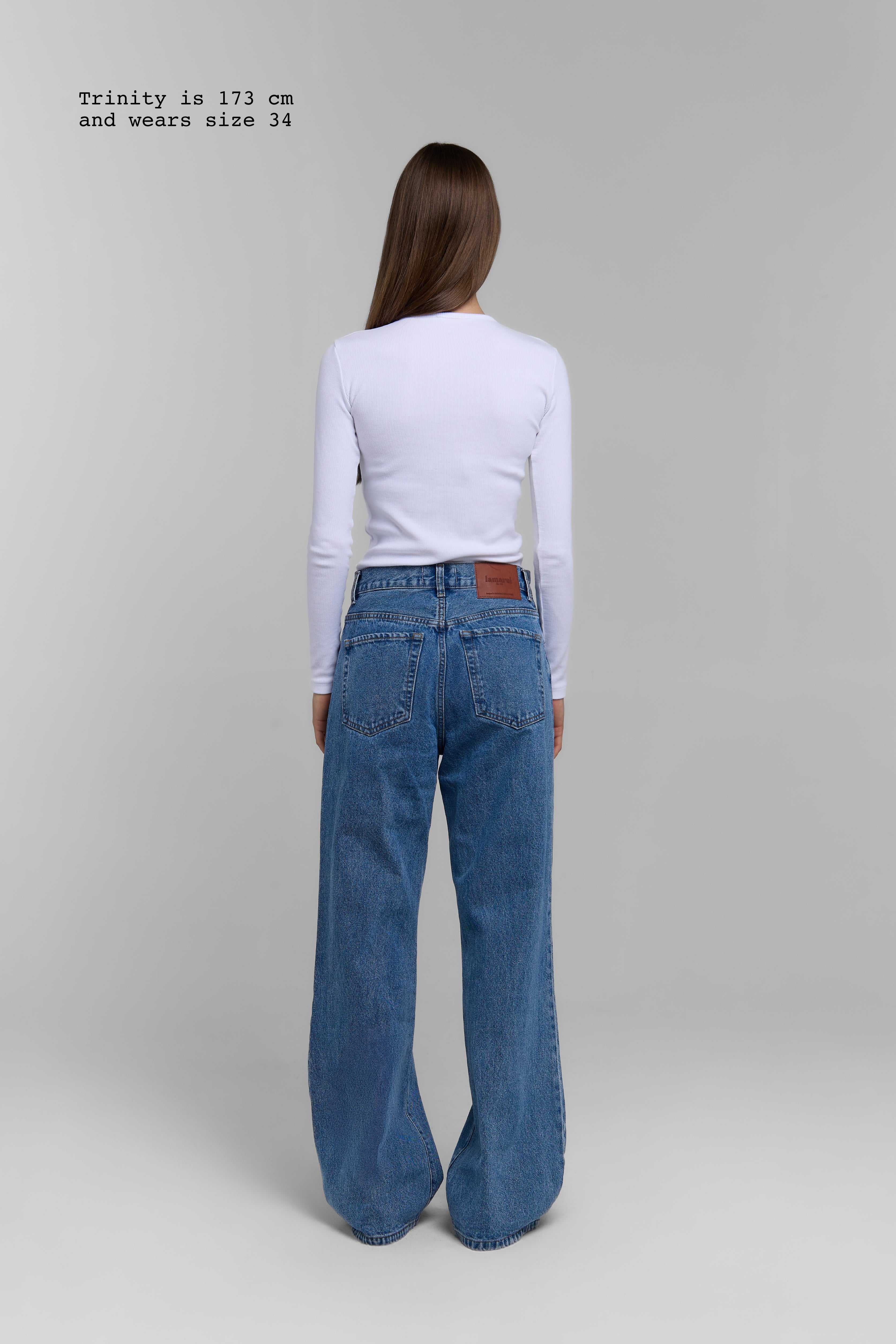 LOW WAIST JEANS