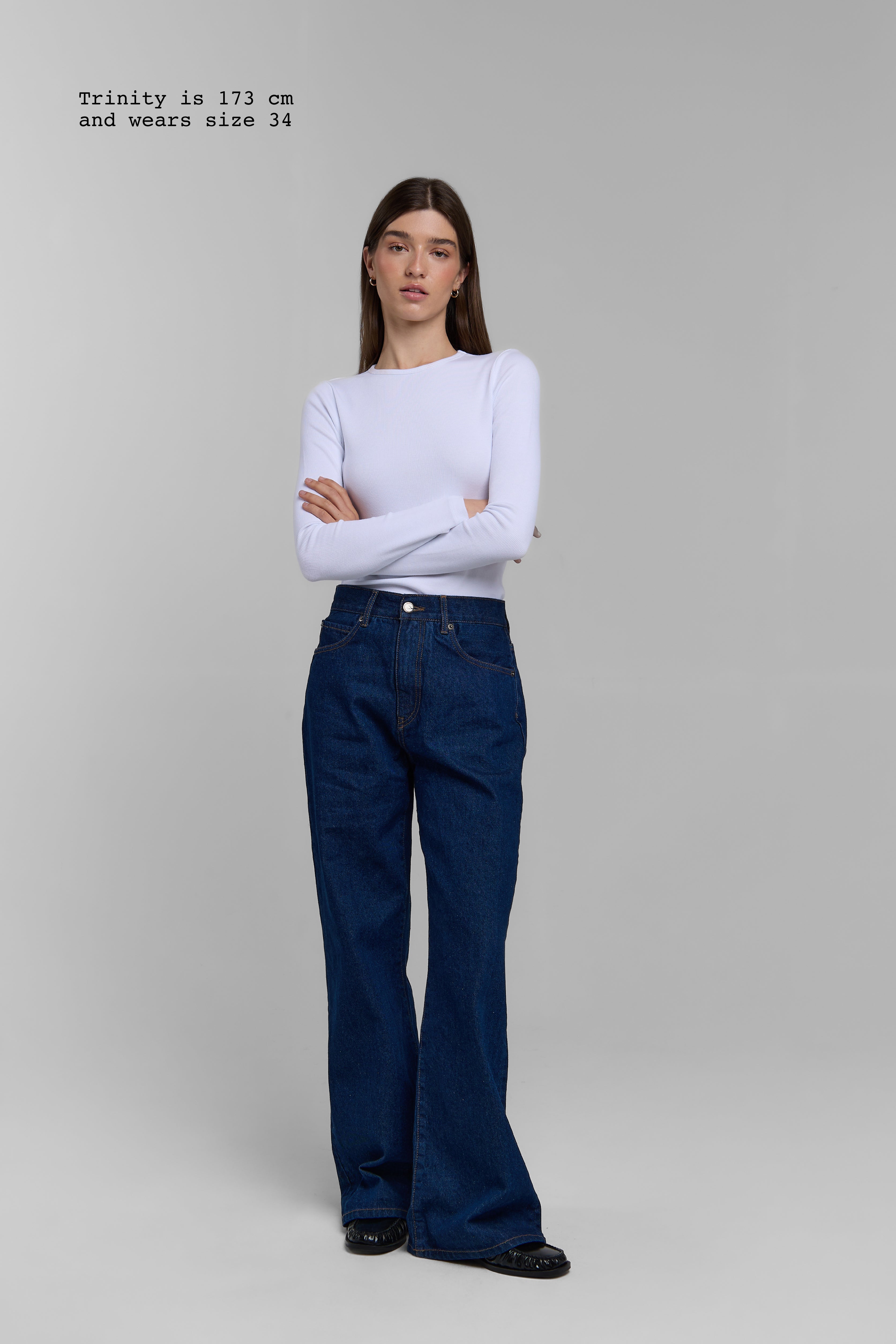 LOW WAIST JEANS