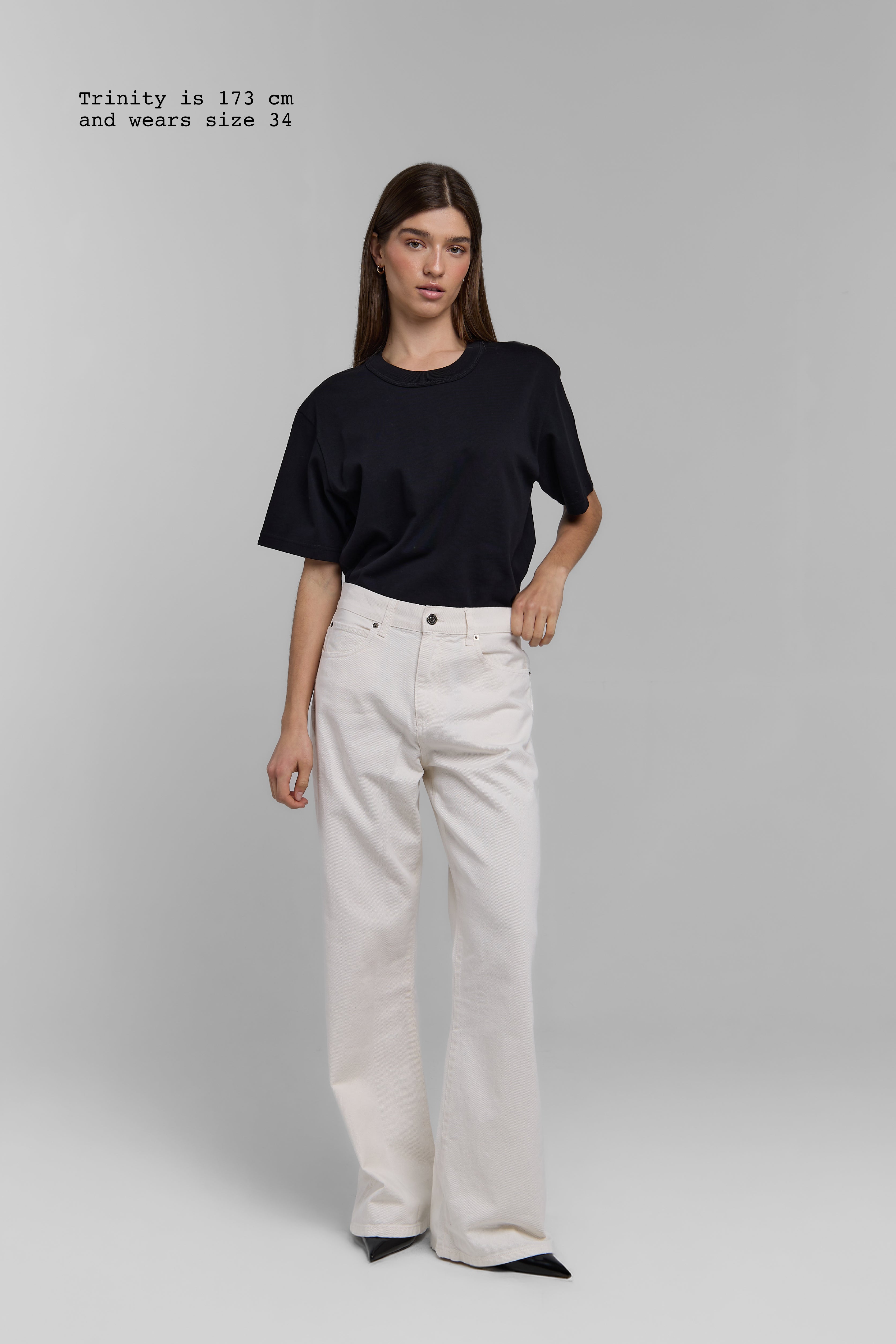 LOW WAIST JEANS