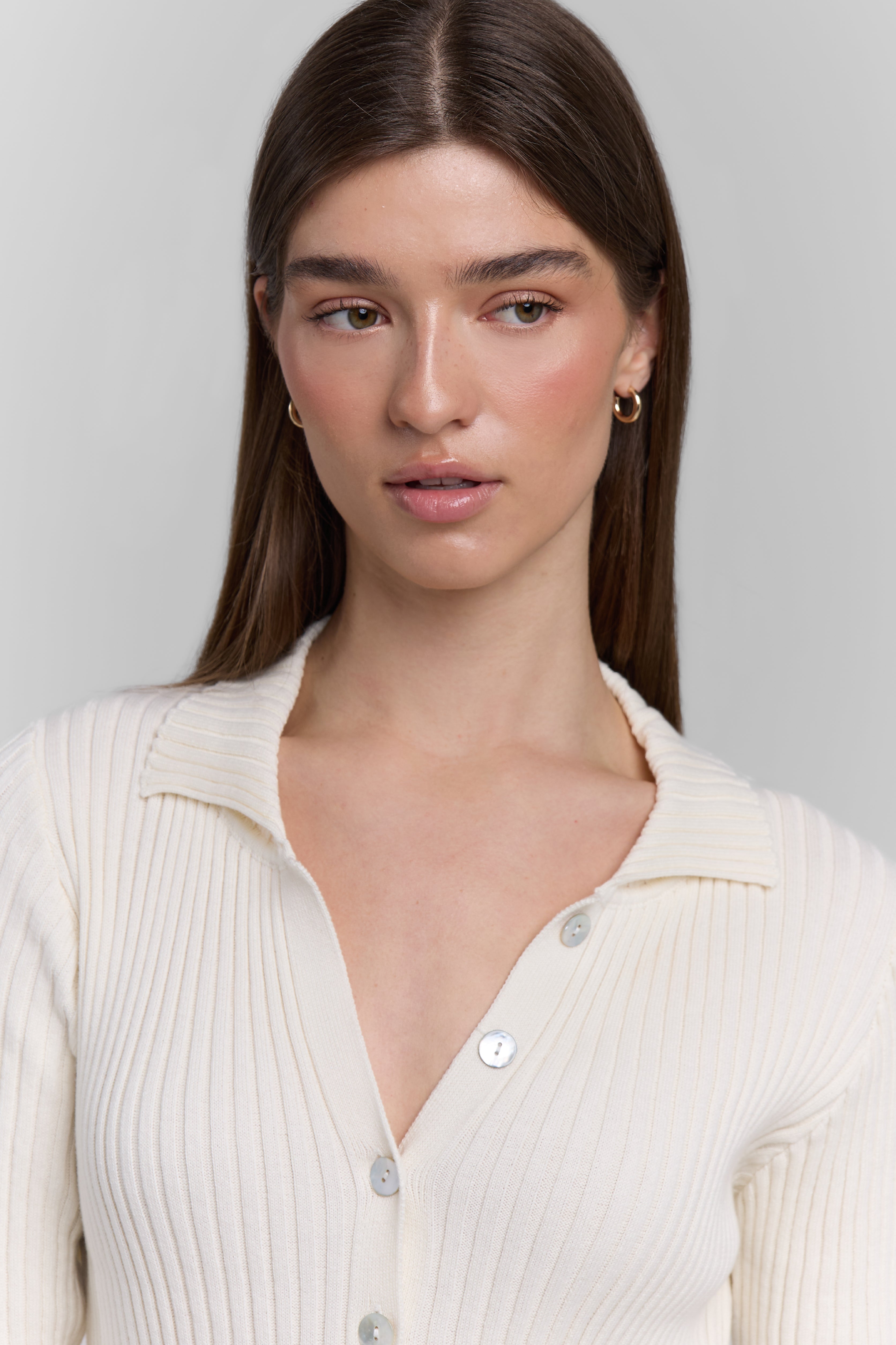 KNIT BUTTONED LONG SLEEVE TOP