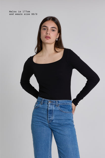 RIBBED LONG SLEEVE SQUARED TOP