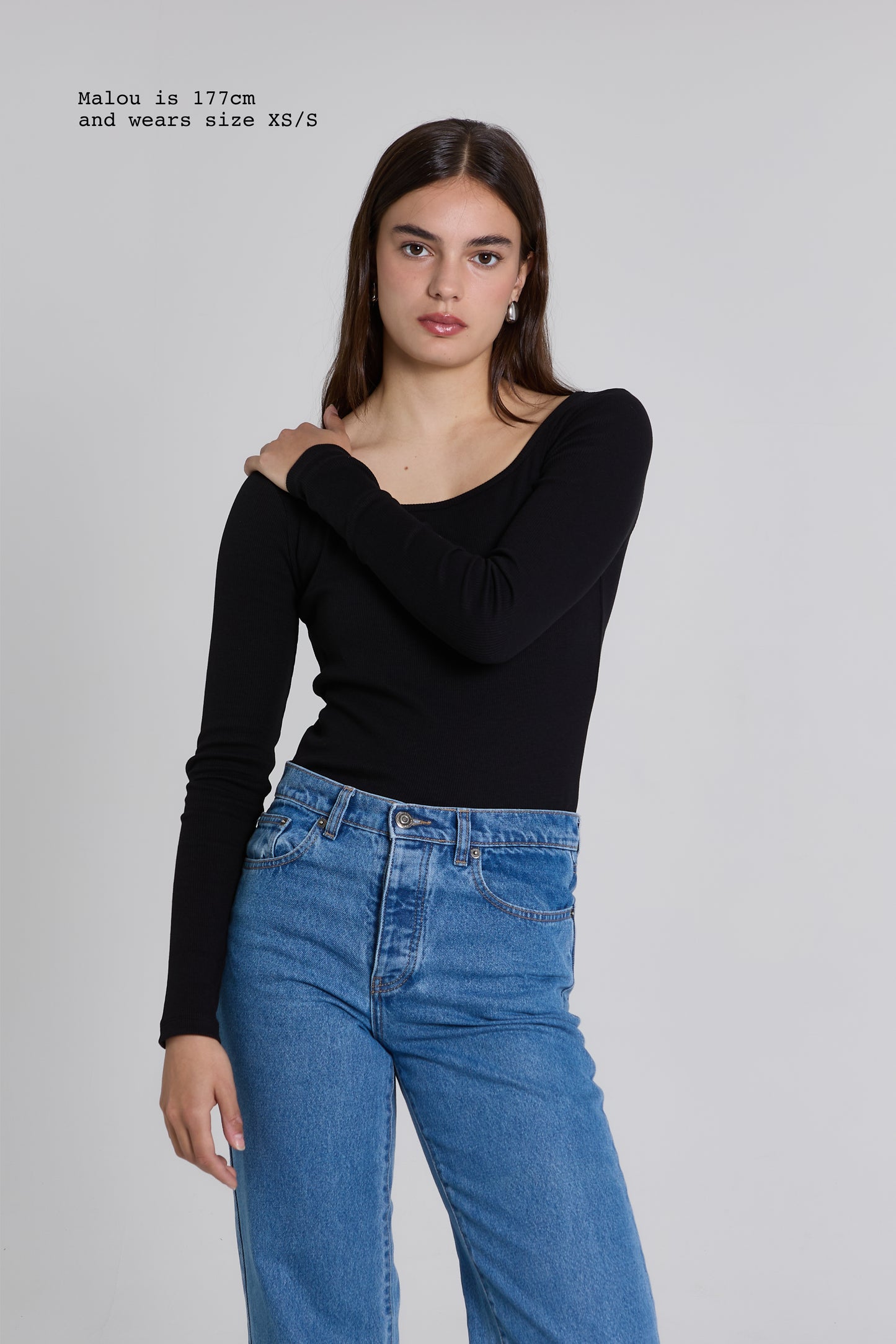 RIBBED LONG SLEEVE SQUARED TOP