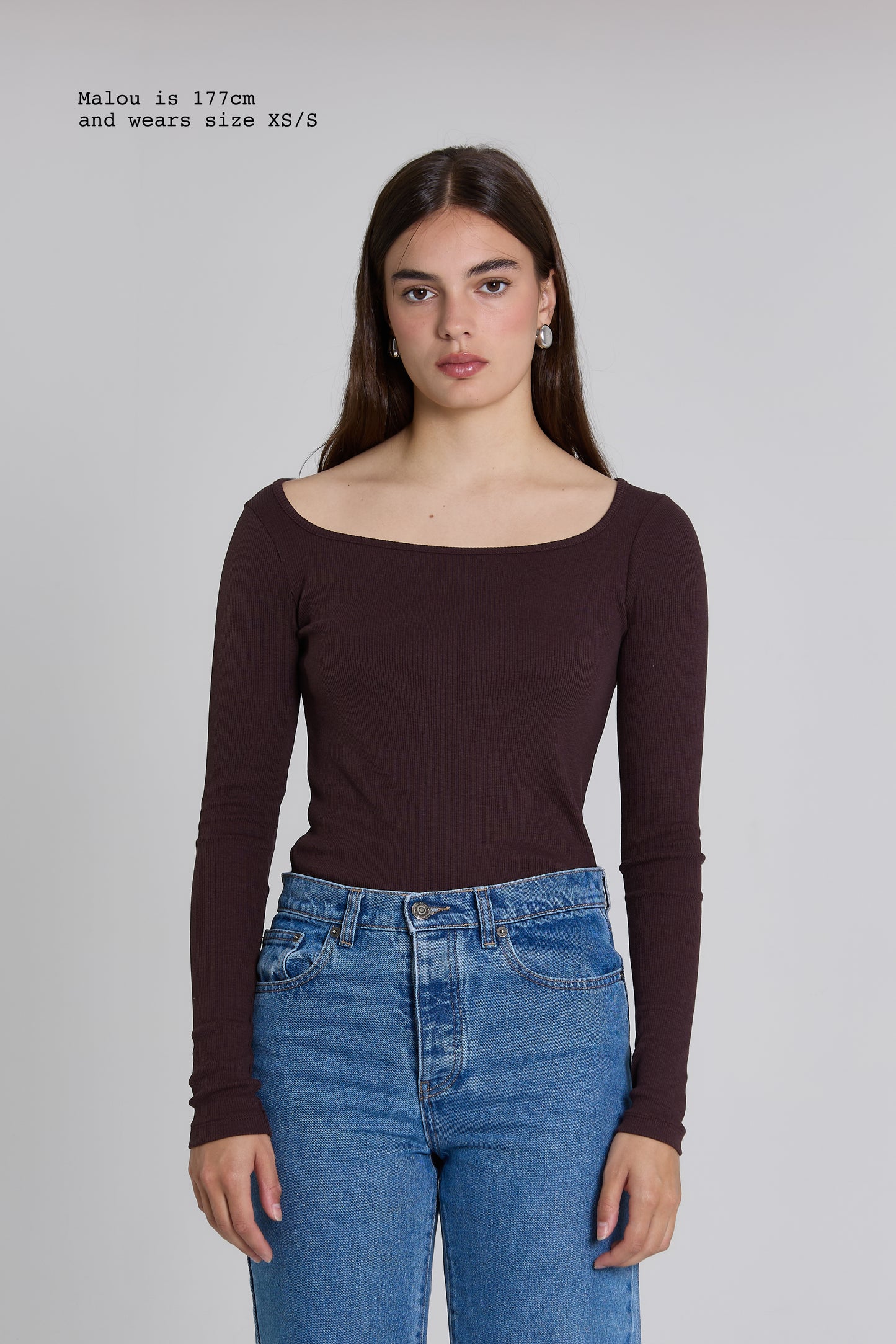 RIBBED LONG SLEEVE SQUARED TOP