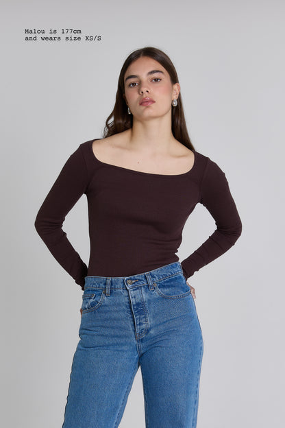 RIBBED LONG SLEEVE SQUARED TOP