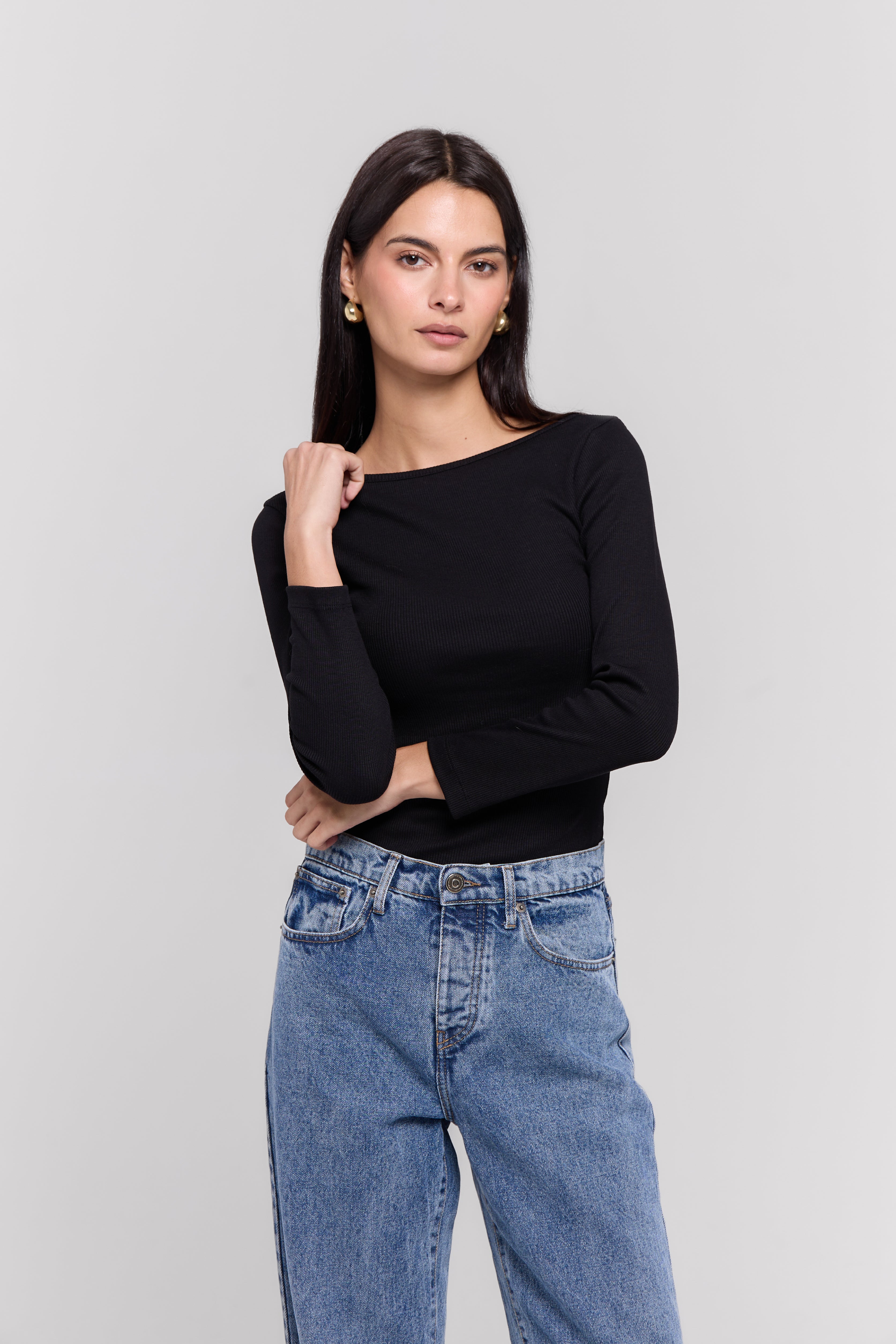 RIBBED BOATNECK LONG SLEEVE TOP