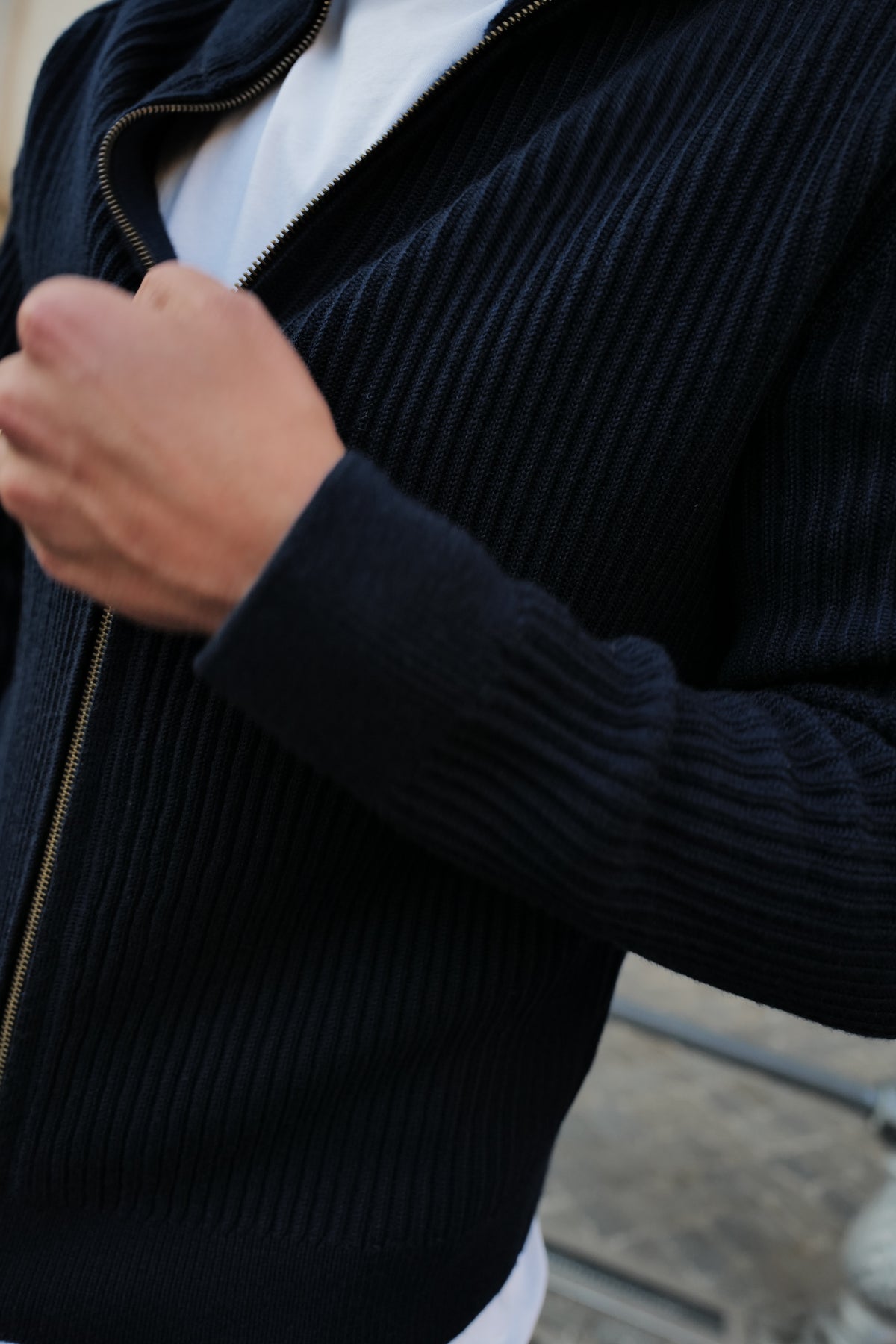MERINO WOOL ZIP CARDIGAN