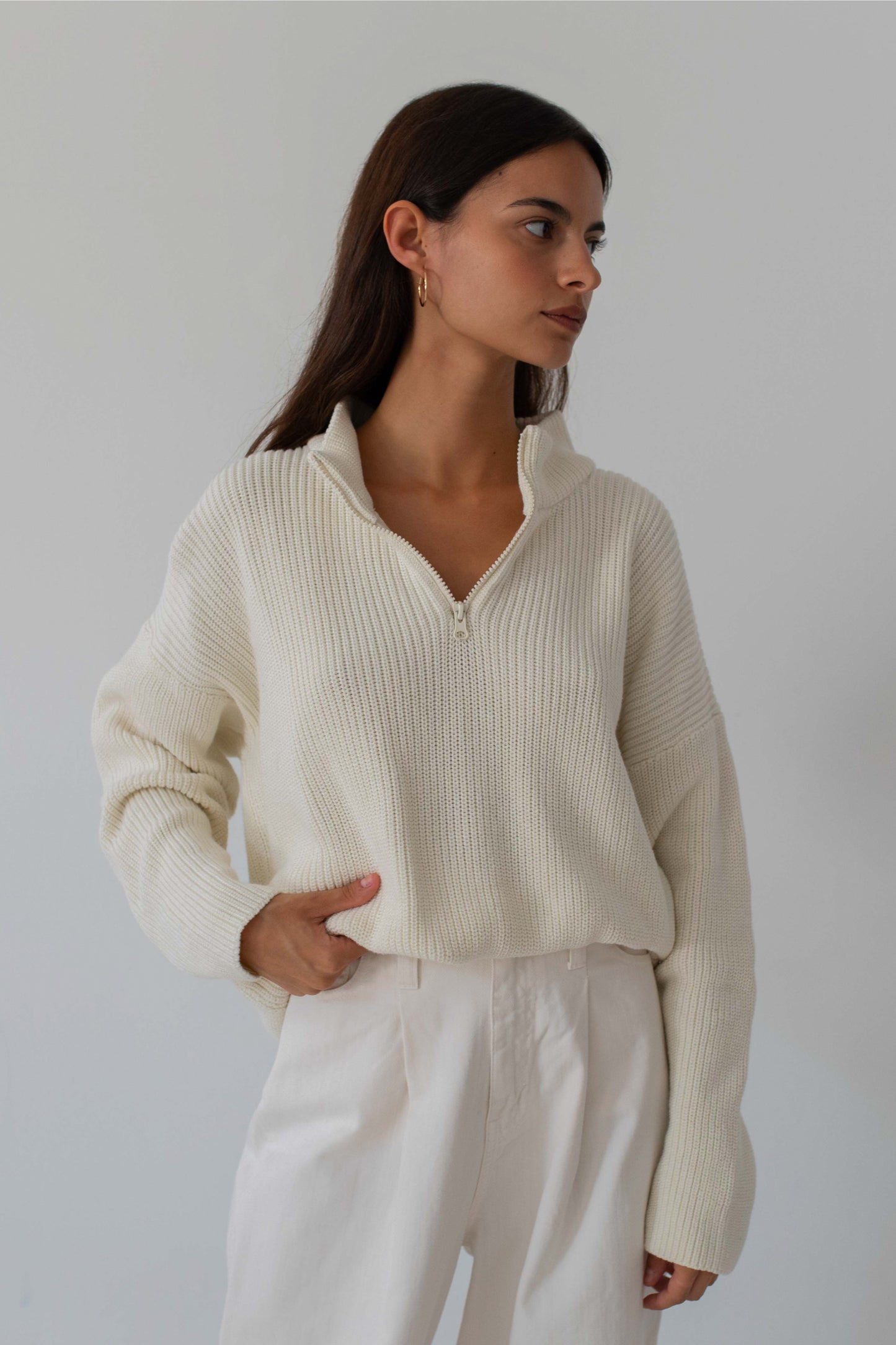 KNIT SWEATER