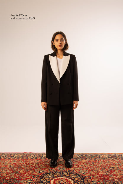 BLACK & WHITE BLAZER