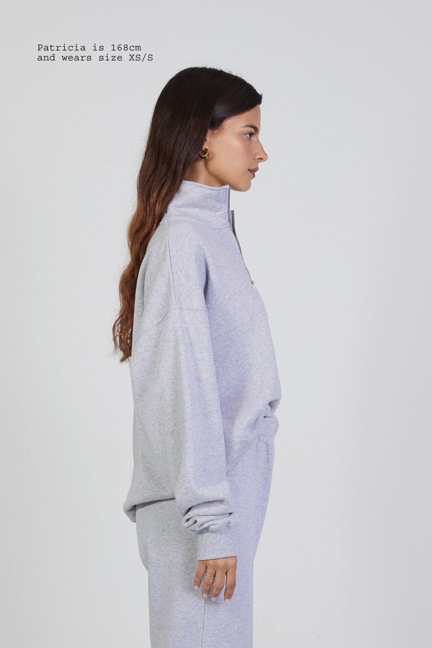 ZIP SWEATER OVERSIZED