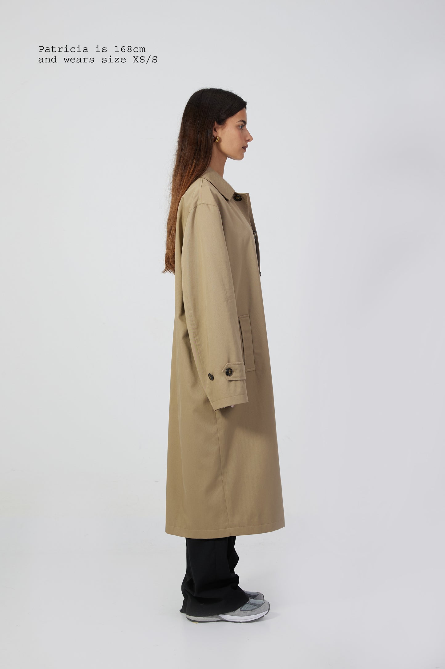 KHAKI TRENCH COAT